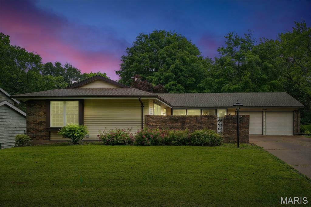 Property Photo: 12648 Meadowdale Drive MO 63138