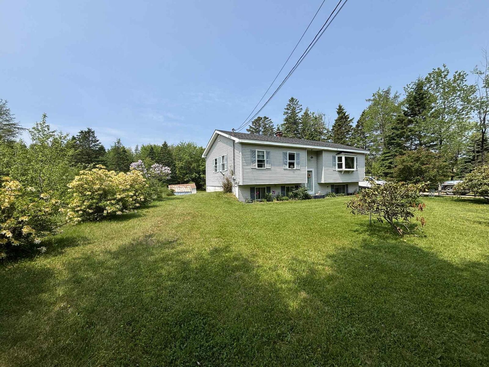 Property Photo:  173 Kennebec Road  ME 04654 