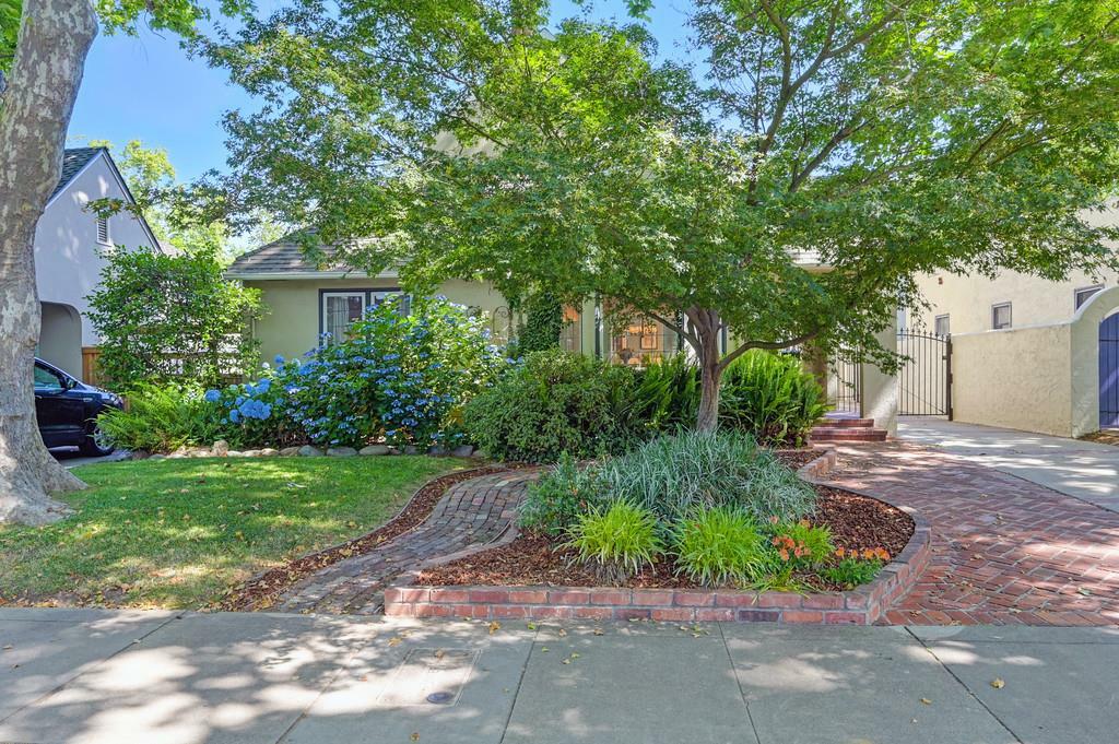 Property Photo: 2541 7th Avenue CA 95818