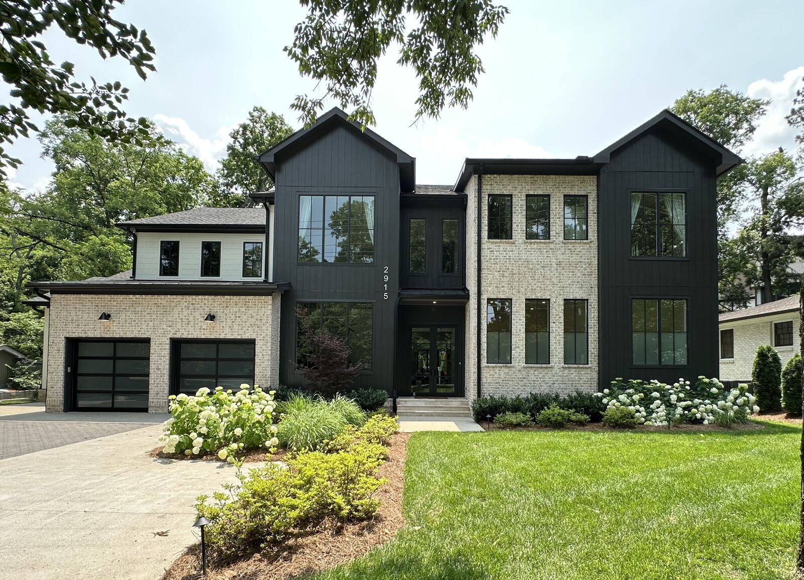 Property Photo:  2915 Compton Rd  TN 37215 