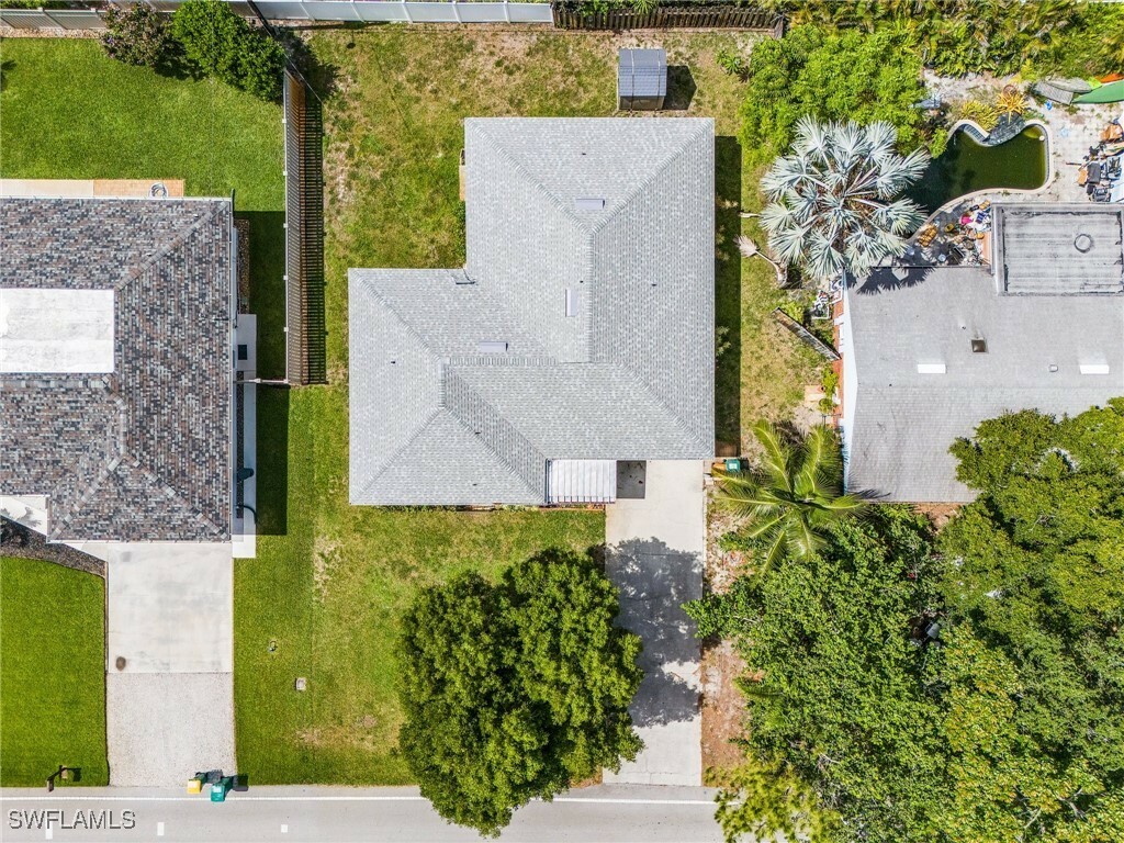 Property Photo: 1240 Pompei Lane FL 34103