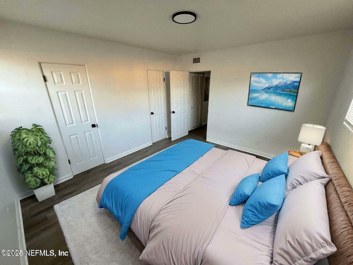 Property Photo: 5452 Playa Way 2 FL 32211