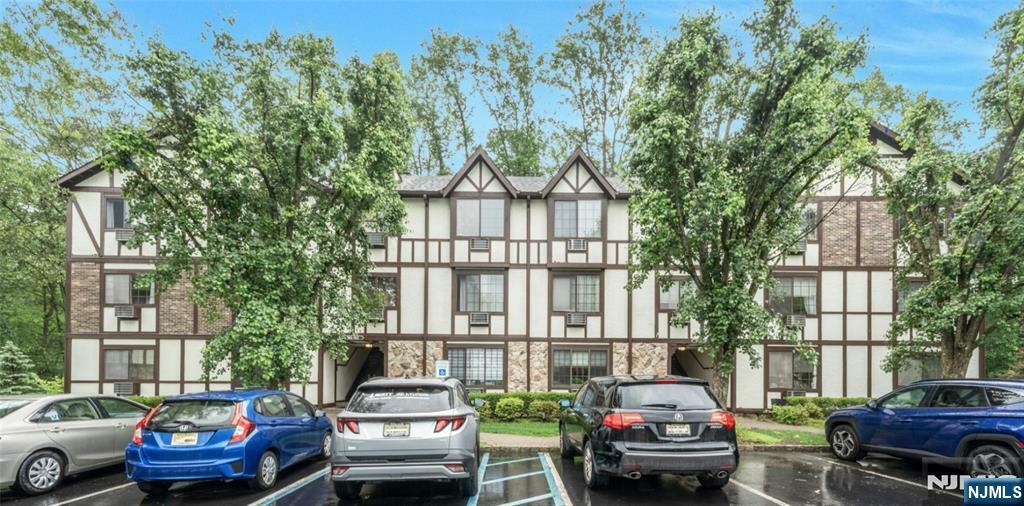 Property Photo: 905 Thoreau Court NJ 07430