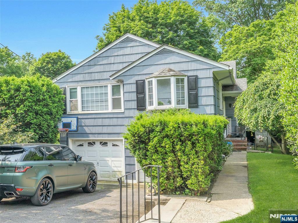 106 Hillside Avenue  Cresskill NJ 07626 photo