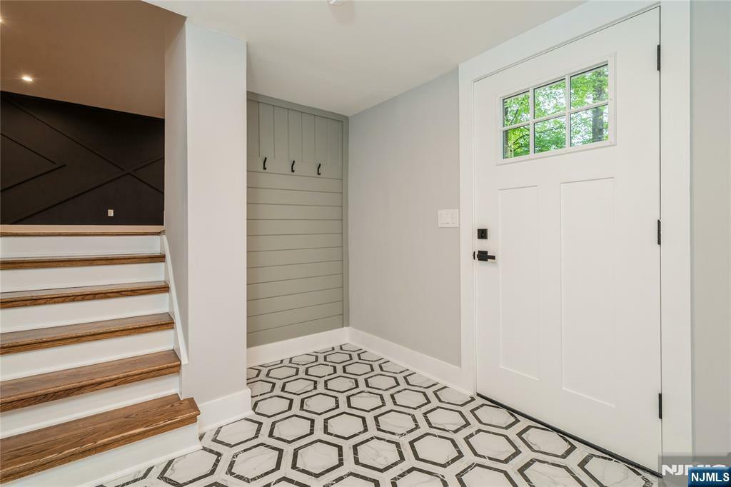 Property Photo: 9 Somerset Place NJ 07480