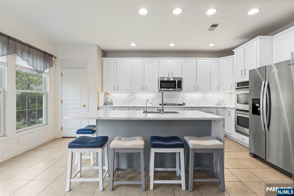 Property Photo: 172 Hickory Hill Boulevard 201 NJ 07512