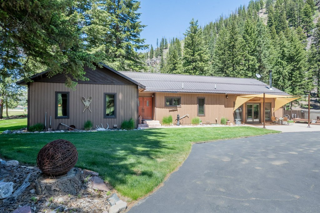 Property Photo: 706 Rock Creek Road MT 59825