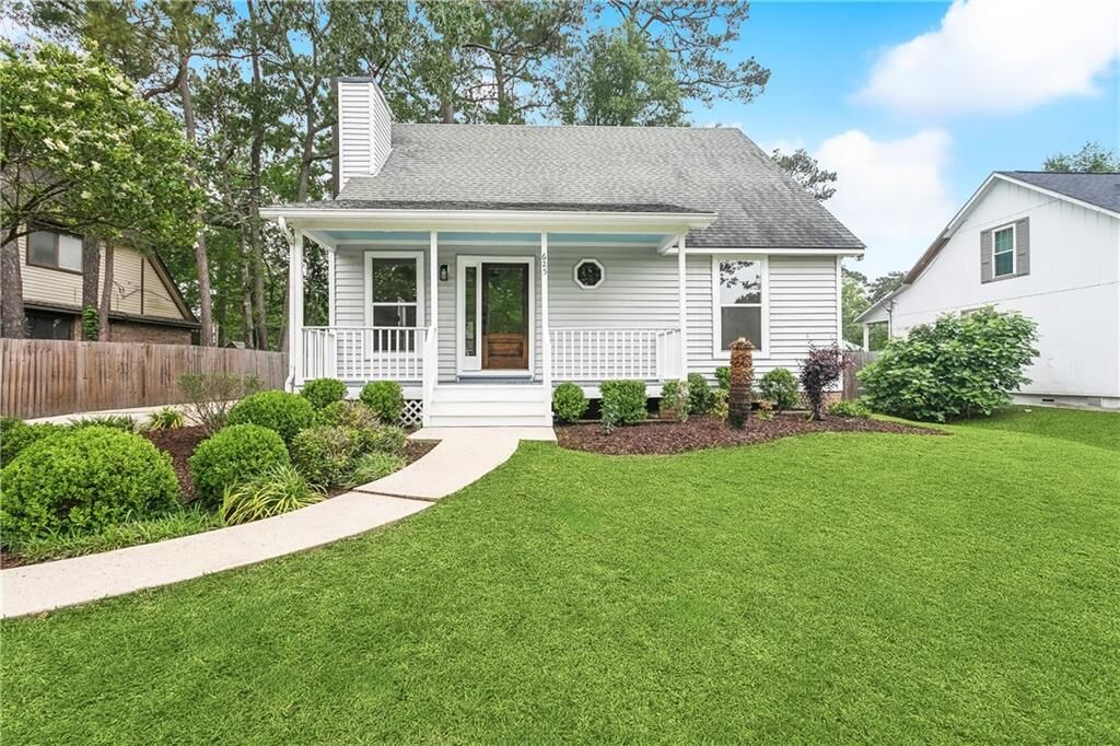 Property Photo: 625 Woodridge Boulevard LA 70471