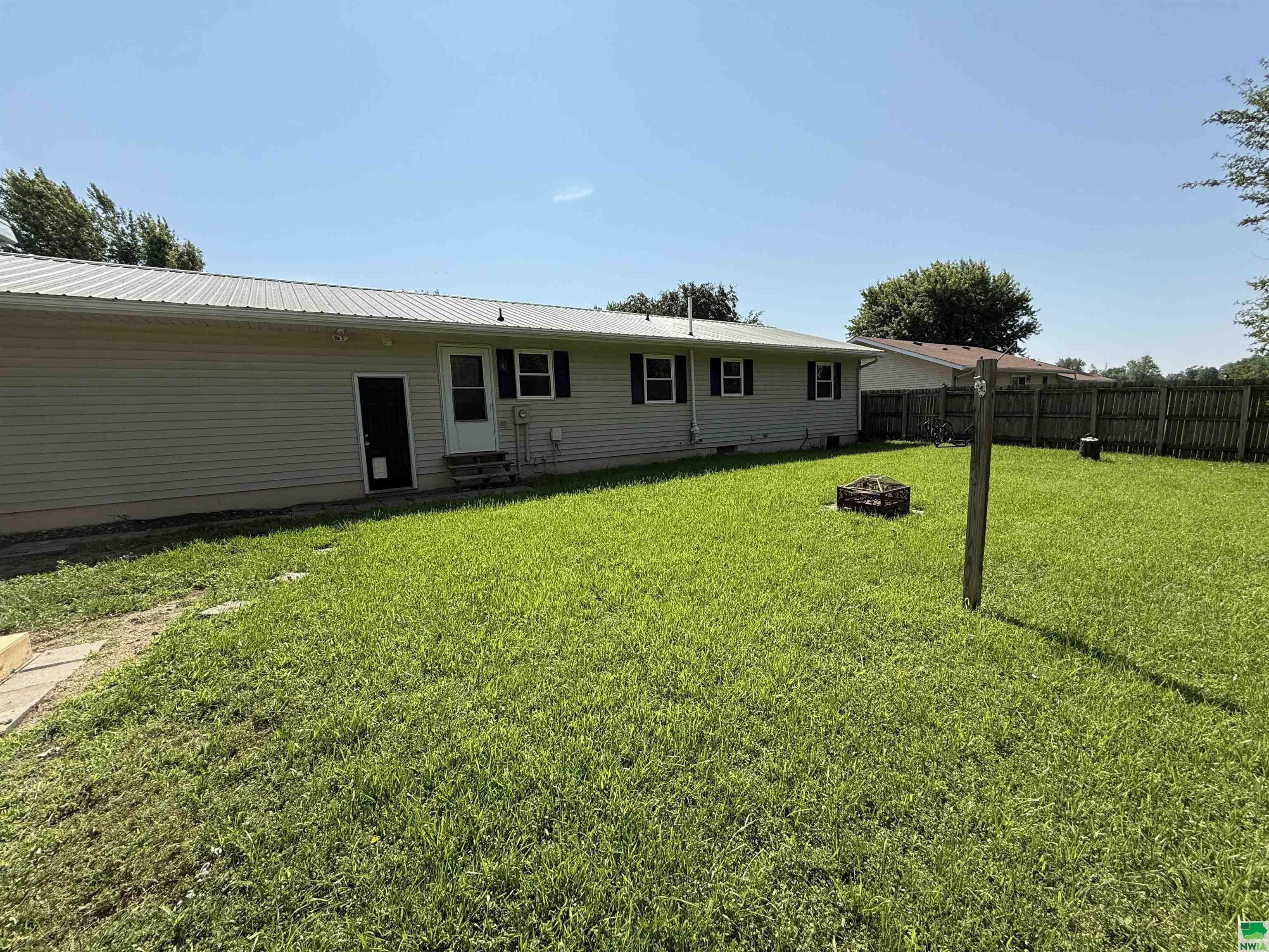 Property Photo: 1009 Thunderbird Drive IA 51023