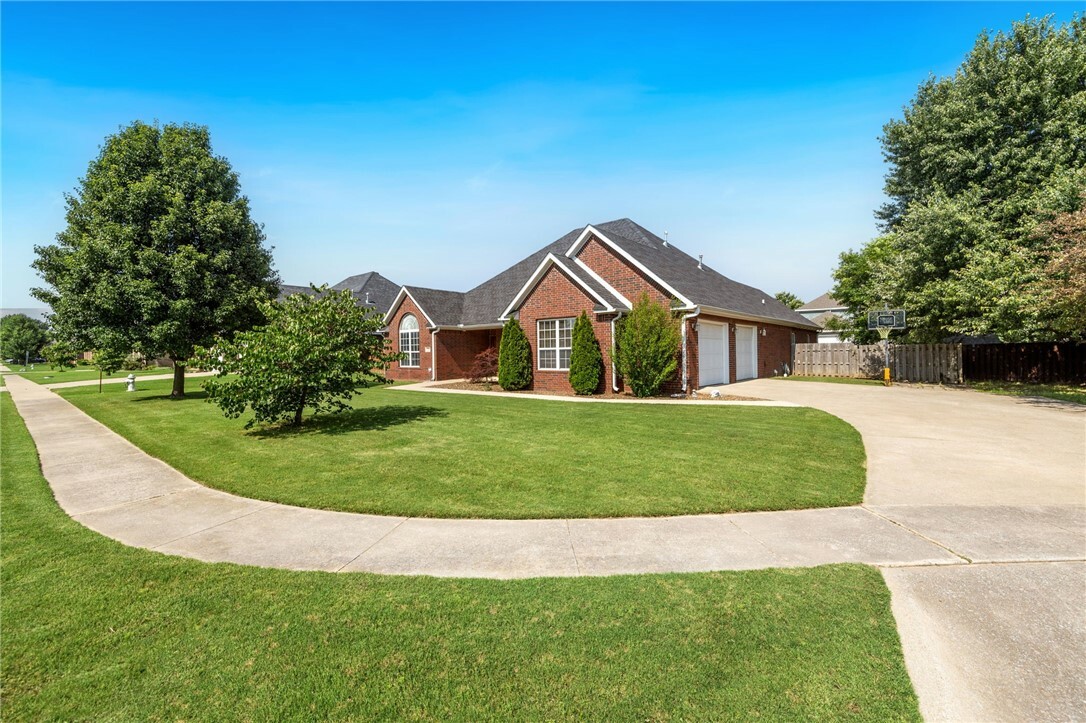 534 Mulligan Drive  Fayetteville AR 72704 photo