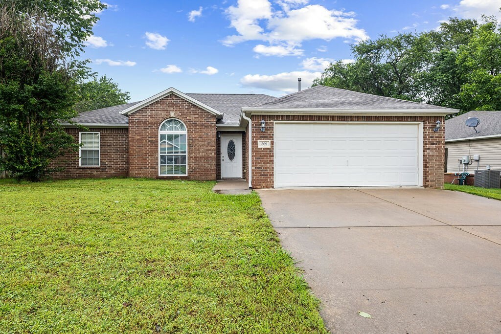 309 Ryan Court  Siloam Springs AR 72761 photo