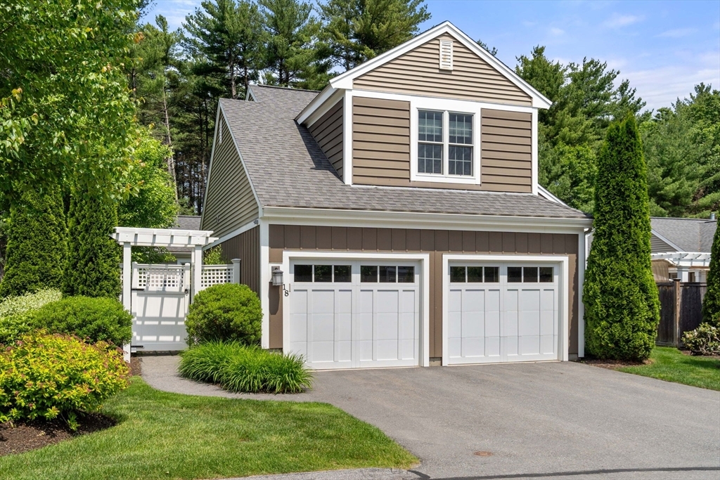 Property Photo: 40 Tall Pine Dr 18 MA 01776