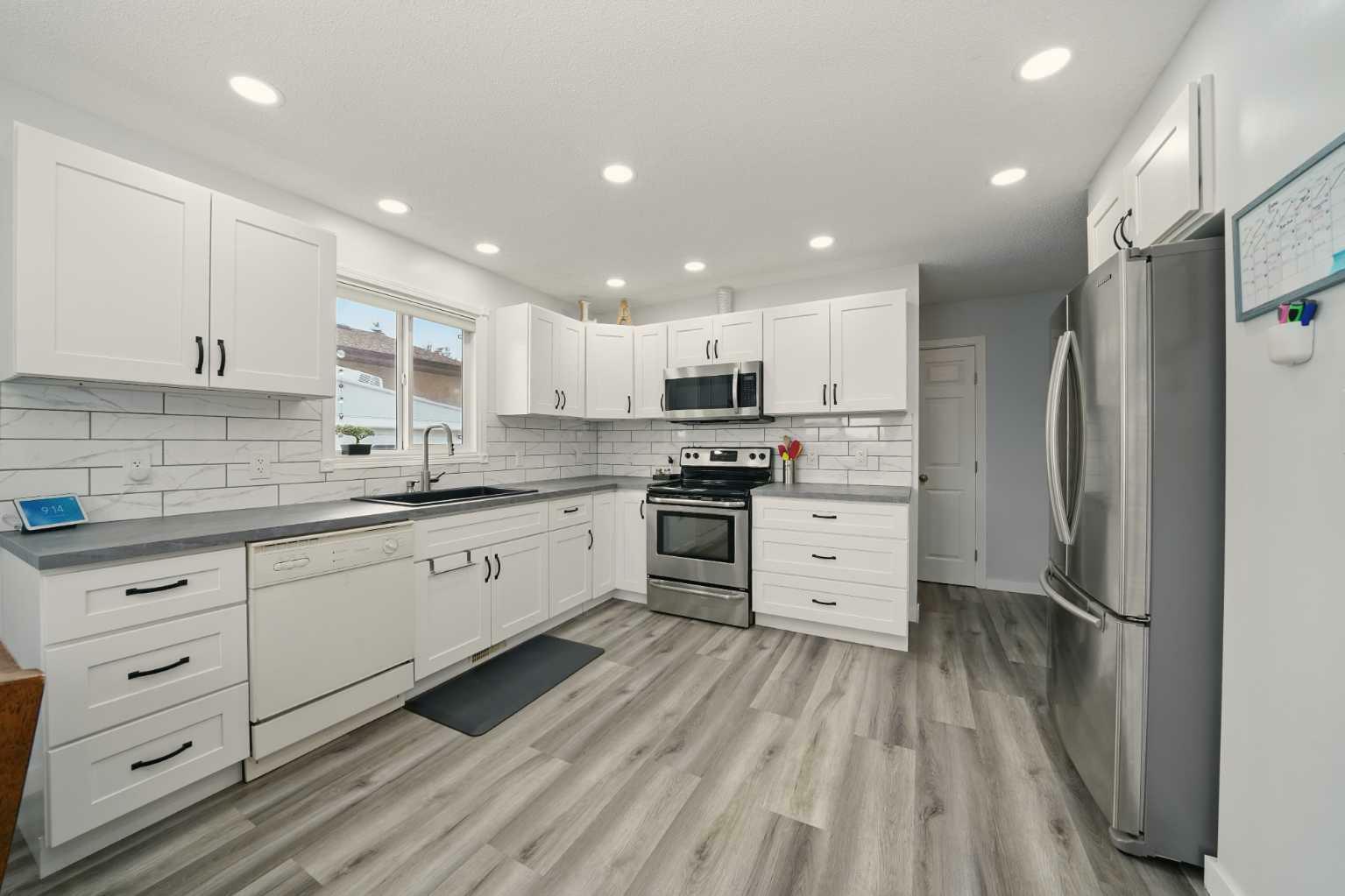 Property Photo: 37 Cunningham Crescent AB T4P 2S2