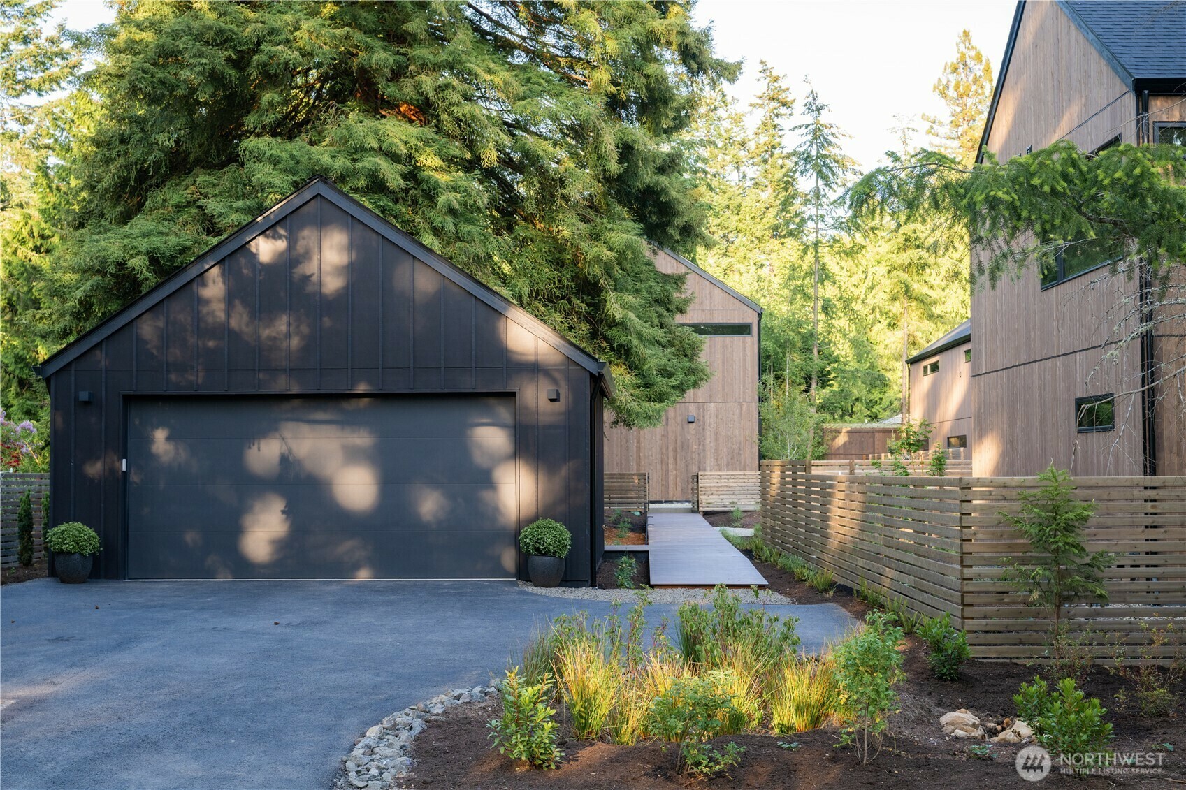 640  Park Avenue NE  Bainbridge Island WA 98110 photo