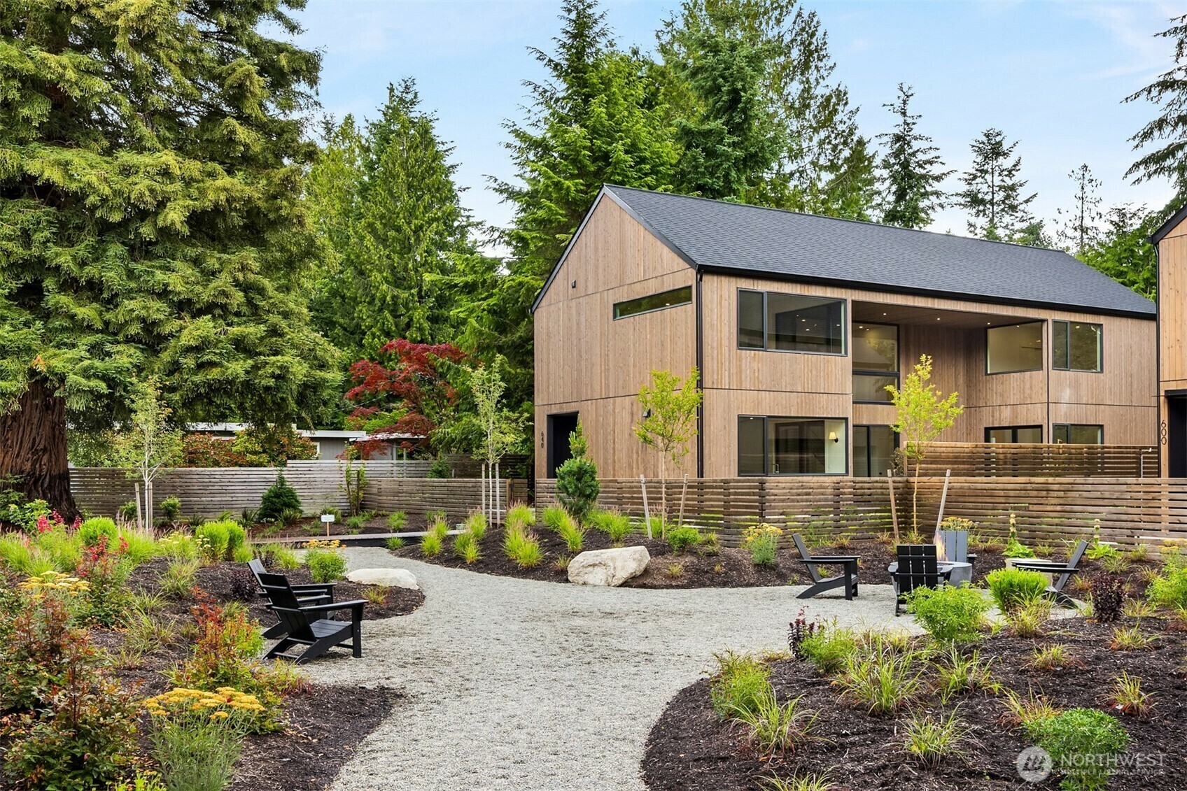 Property Photo:  640  Park Avenue NE  WA 98110 