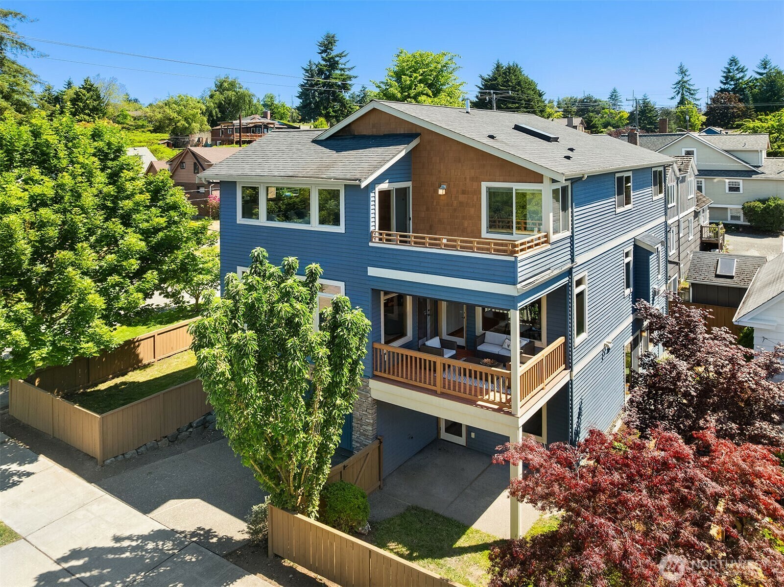 Property Photo: 203 NE 77th Street WA 98115