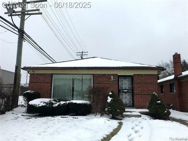 Property Photo: 20526 Carol Street MI 48235