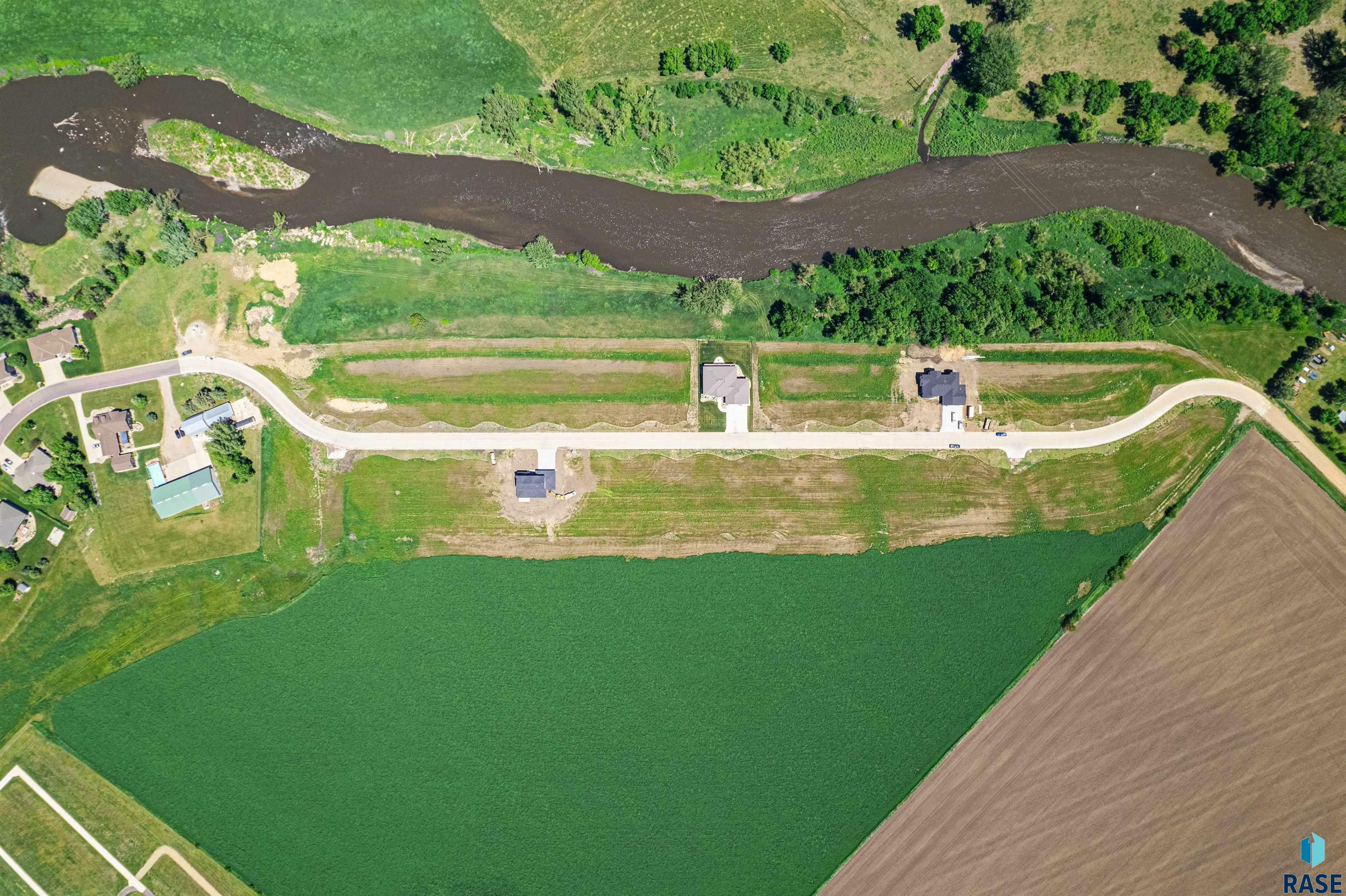 Property Photo: 707 Mill Pond Rd IA 51246