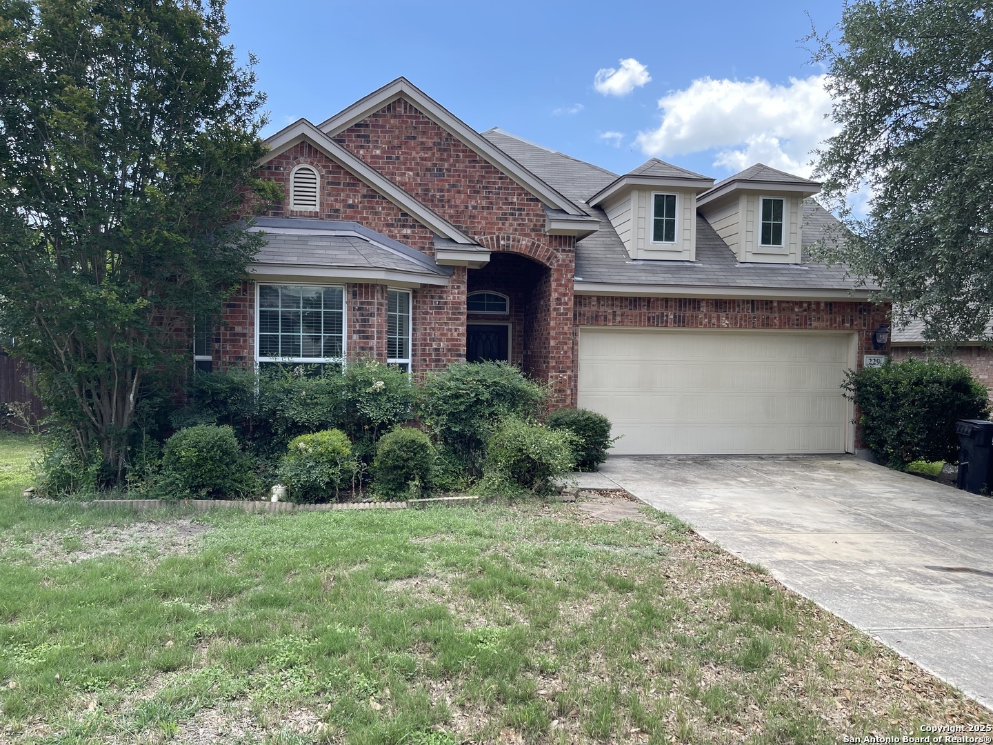 Property Photo: 229 Gardner TX 78108
