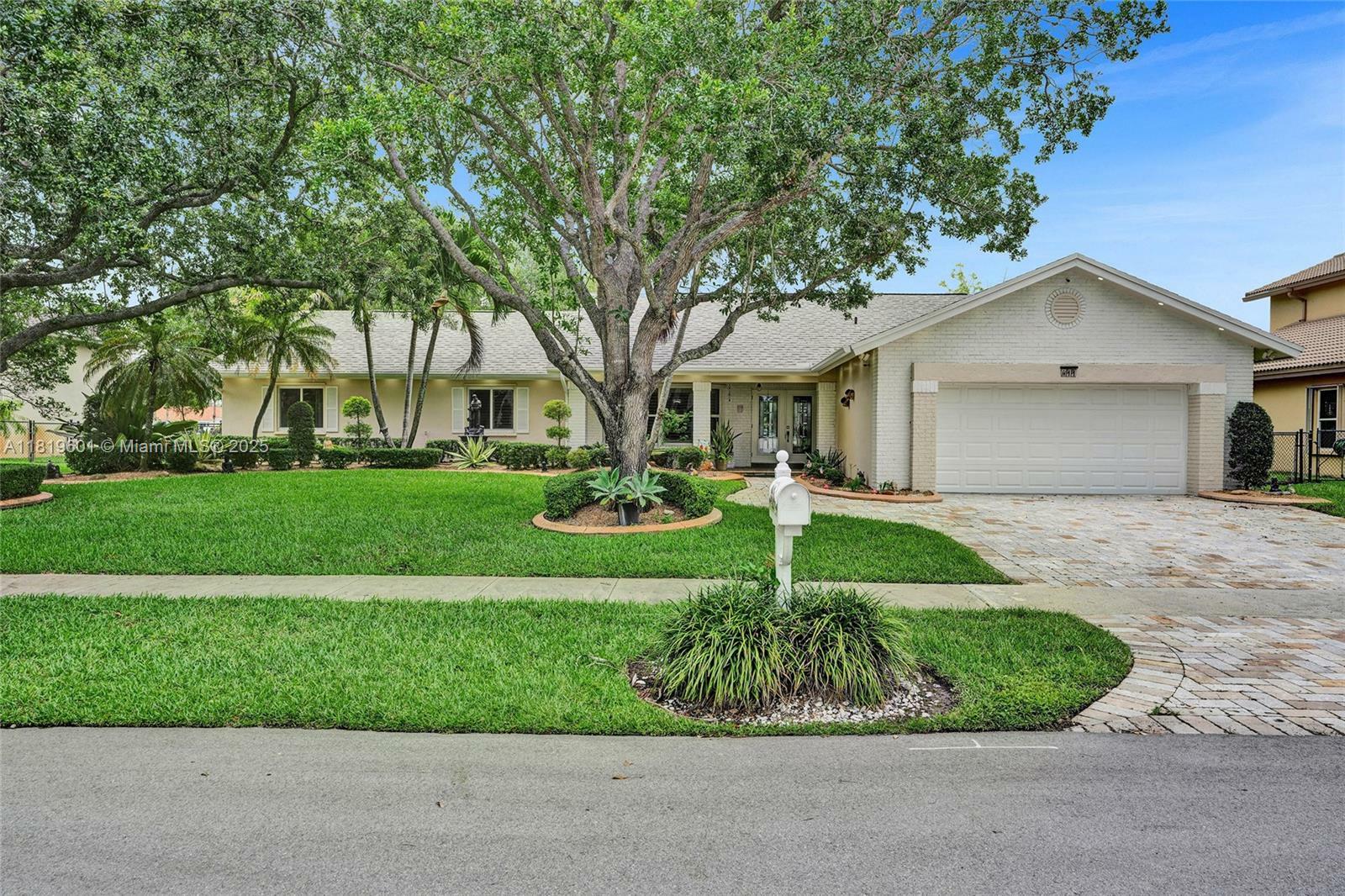 411 NW 201st Ave  Pembroke Pines FL 33029 photo