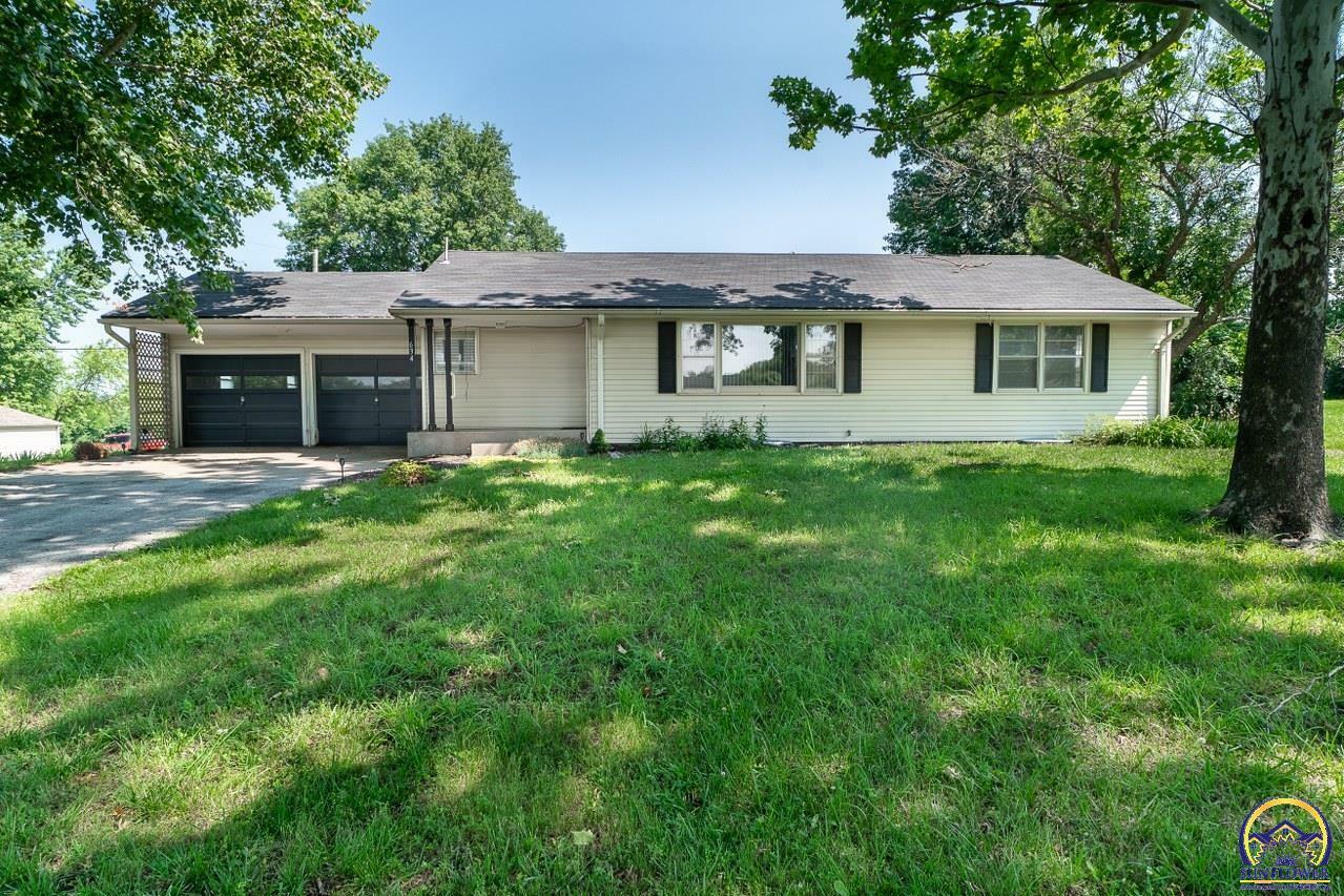 Property Photo: 634 NW 43rd St KS 66617