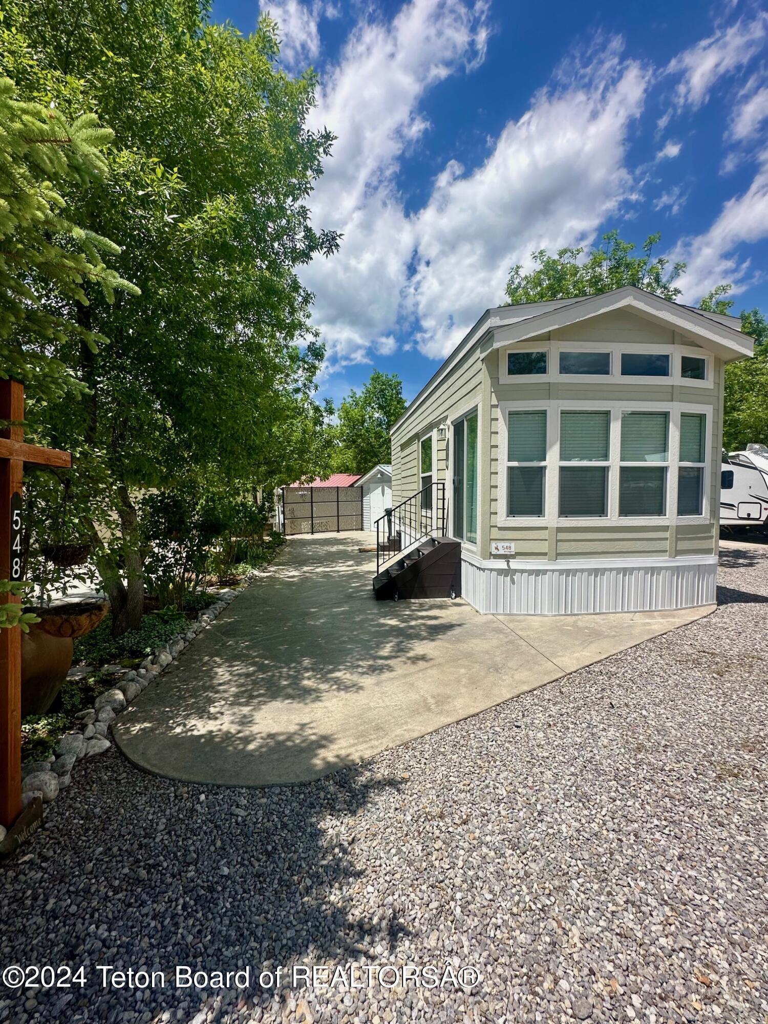 Property Photo: 548 Oxbow Dr WY 83127