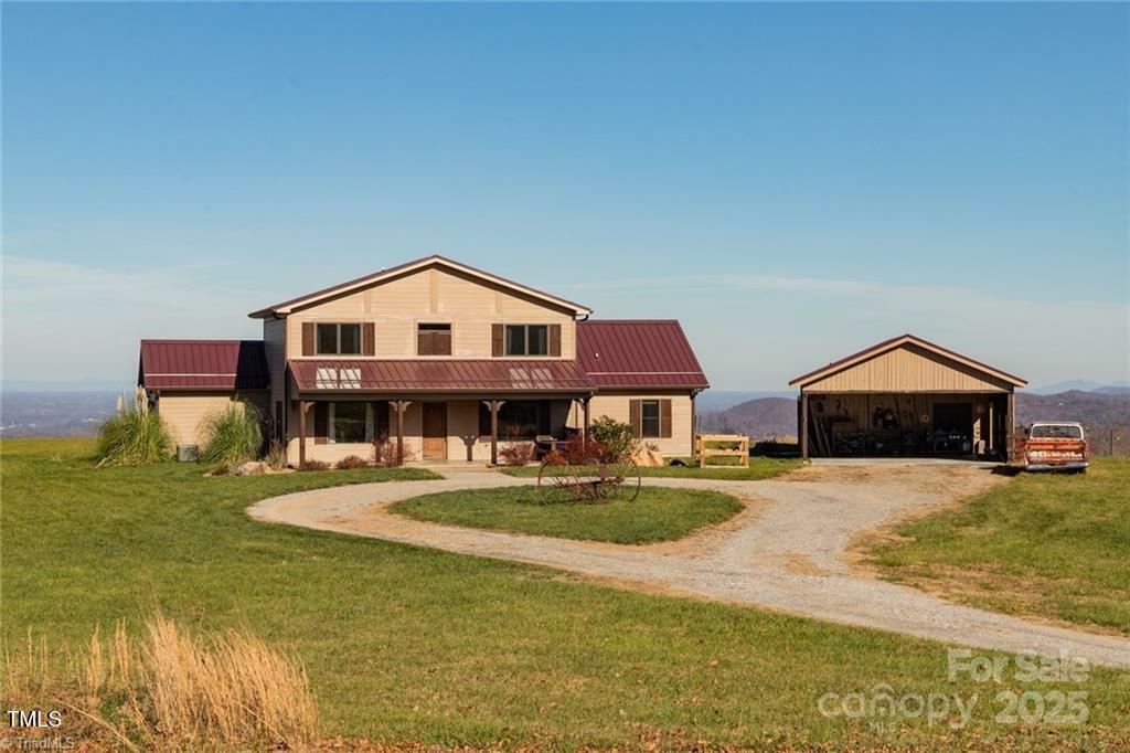 Property Photo: 475 Orchard Road NC 28654