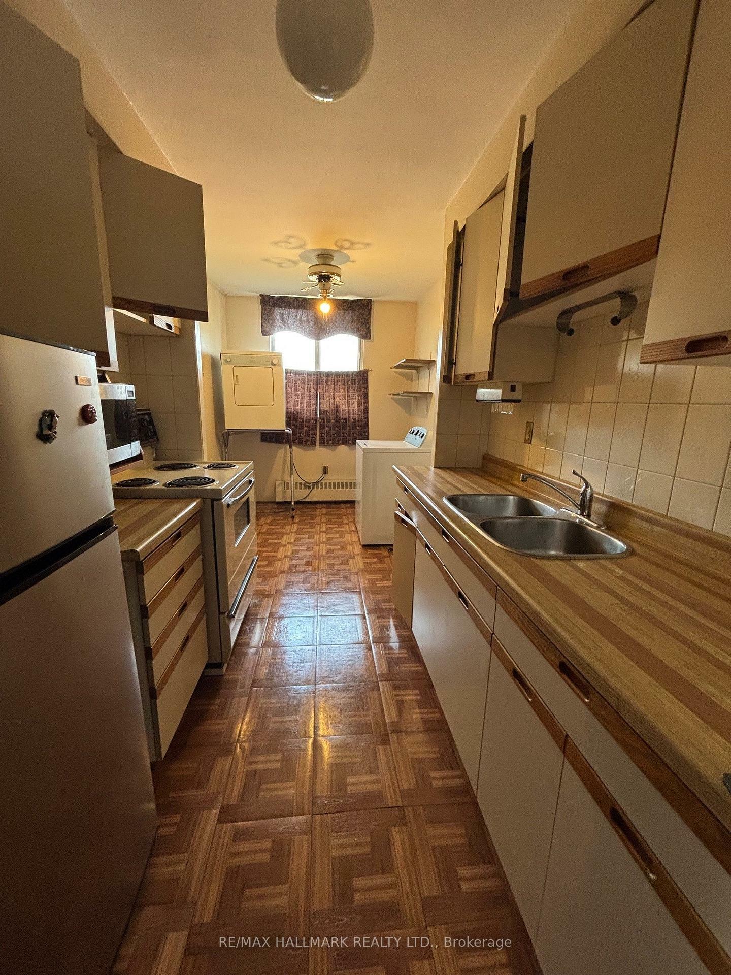Photo de la propriété: 1625 Bloor Street 213 ON L4X 1S3