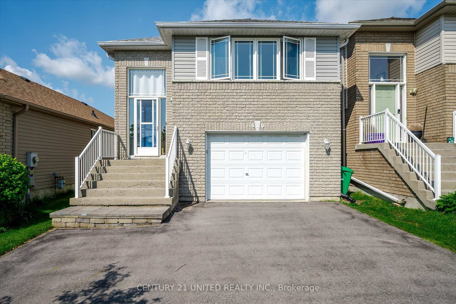 Property Photo: 610 Clancy Crescent ON K9K 2S2