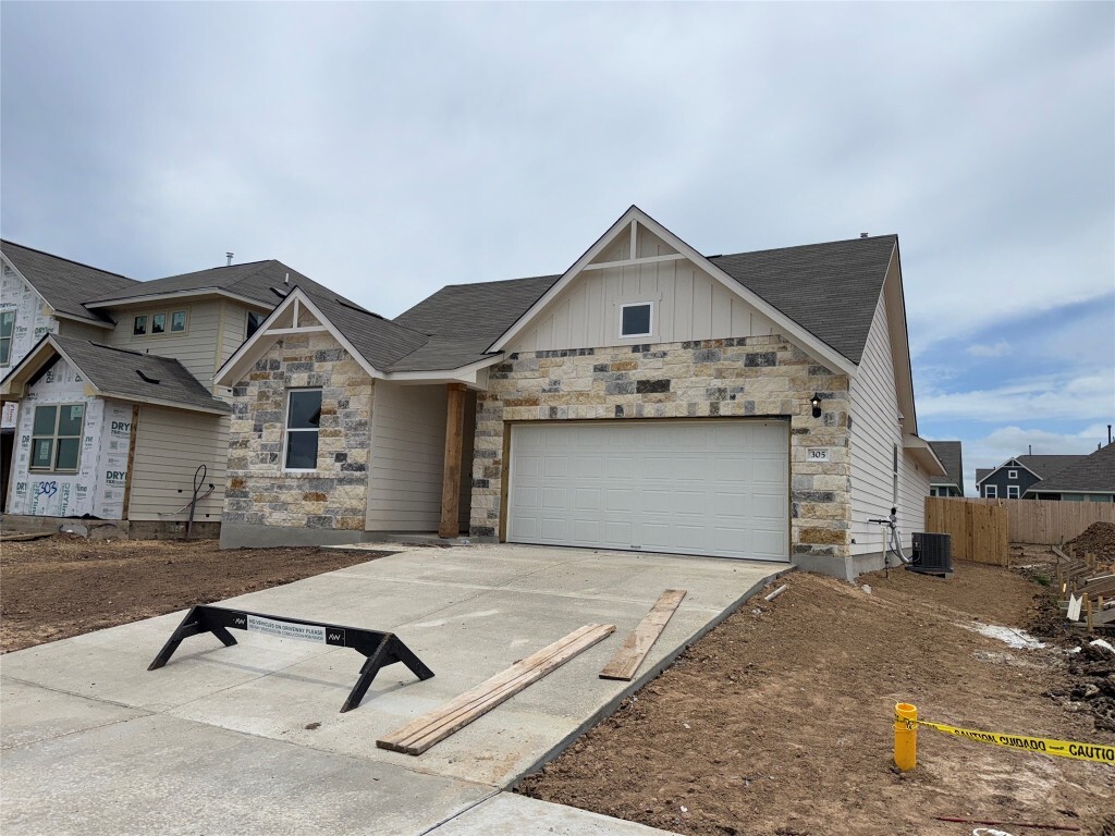 Property Photo:  305 Willow Heights Drive  TX 78634 