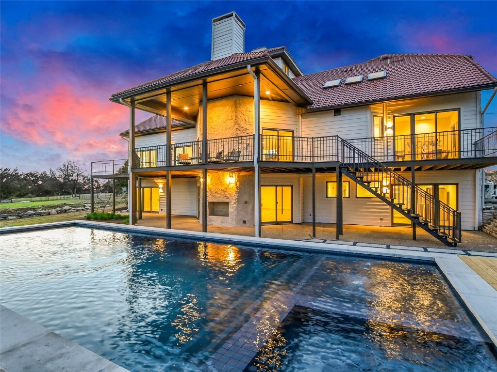 Property Photo: 3901 Peak Lookout Drive TX 78738