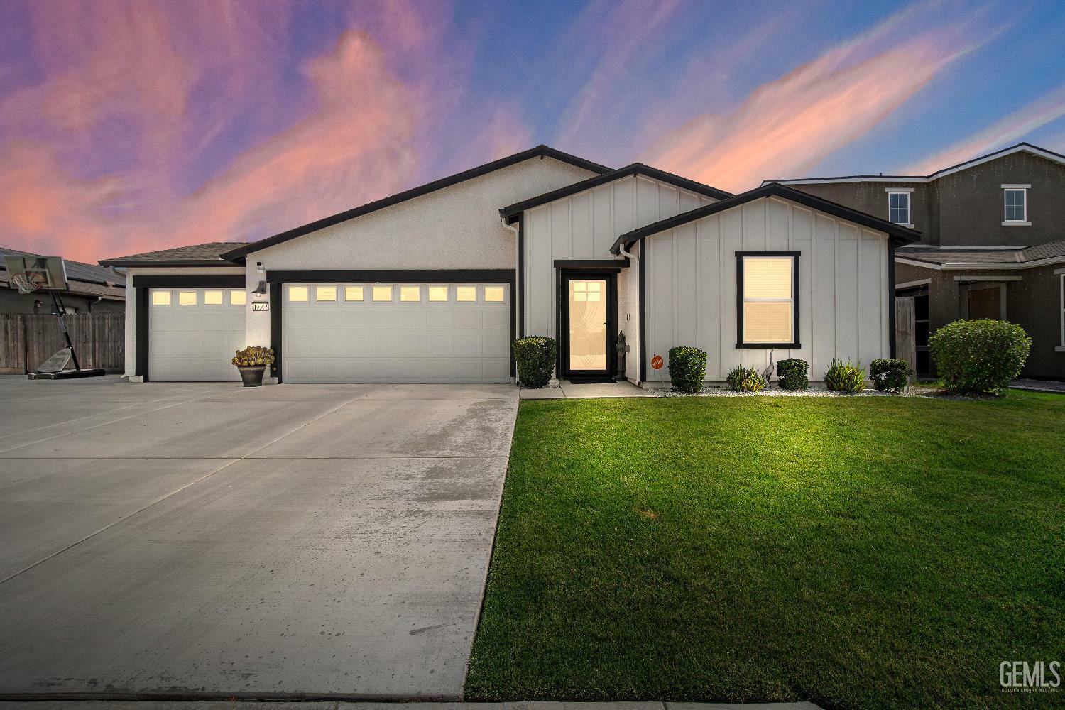 10303 Fort Sanders Avenue  Bakersfield CA 93311 photo