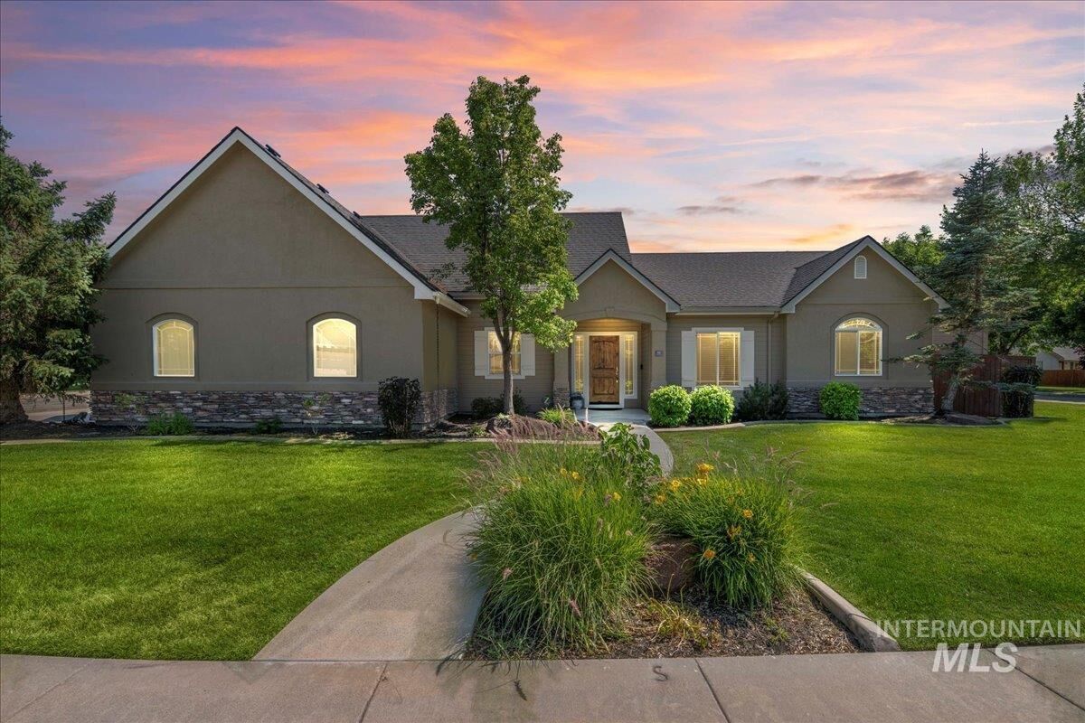 Property Photo: 551 N Hannah Pl ID 83669-5673