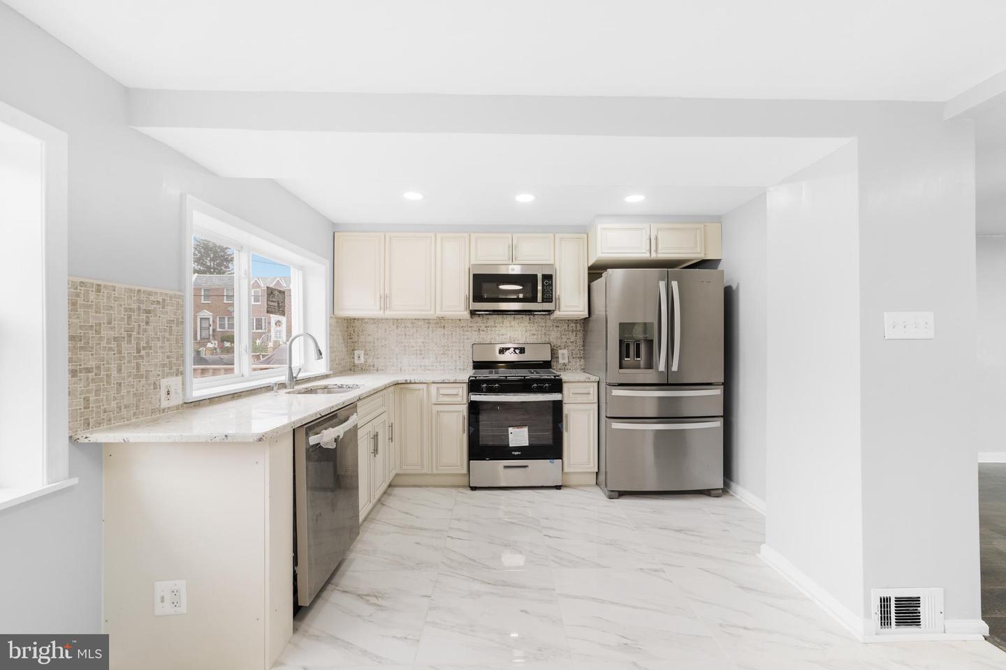 Property Photo: 1171 E Sharpnack Street PA 19150