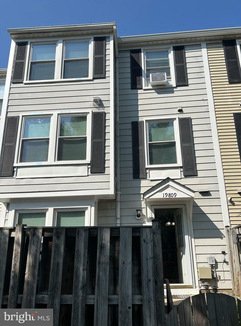 Property Photo: 19809 Larentia Drive MD 20874