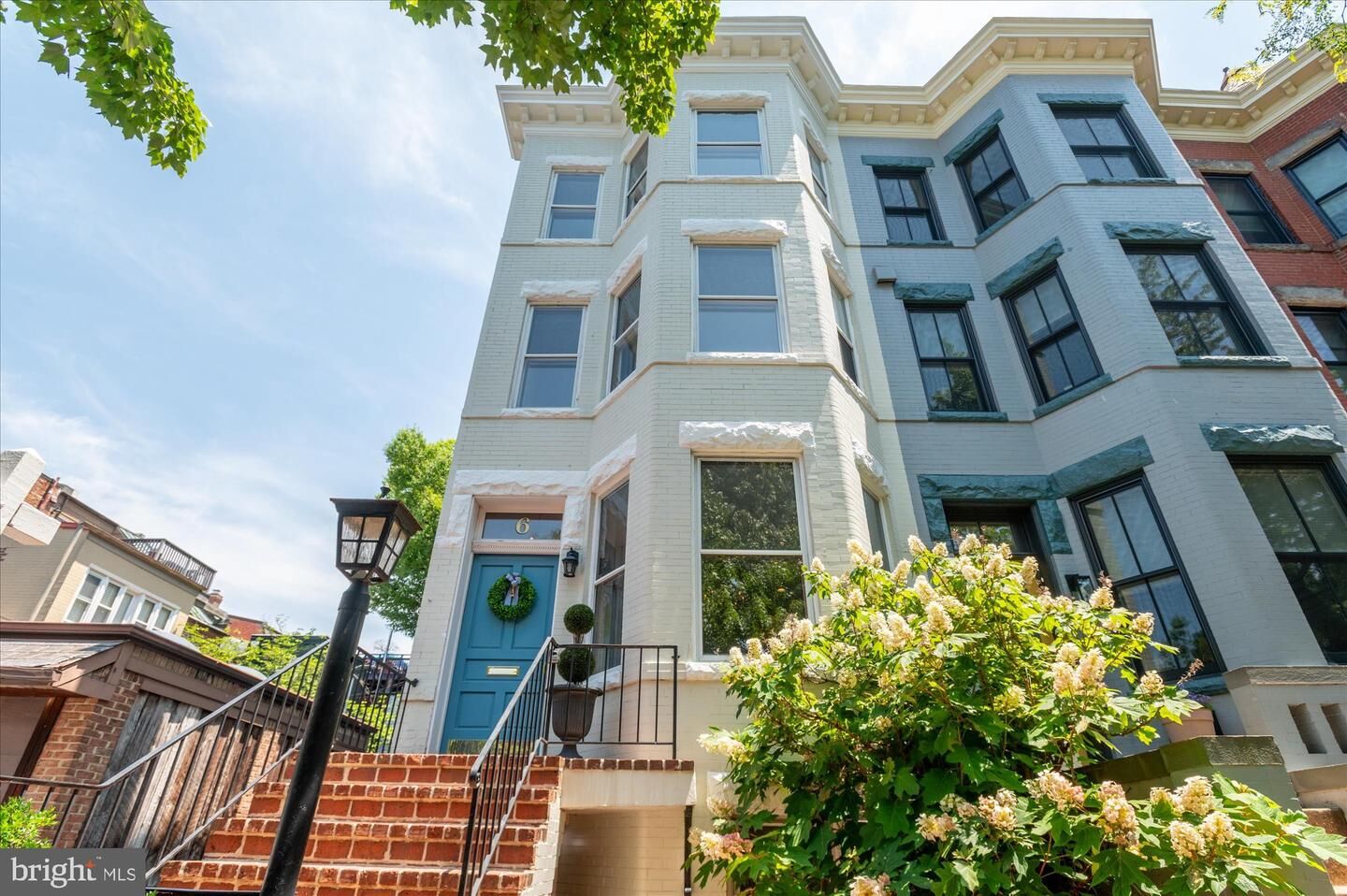 Property Photo:  6 7th Street SE  DC 20003 