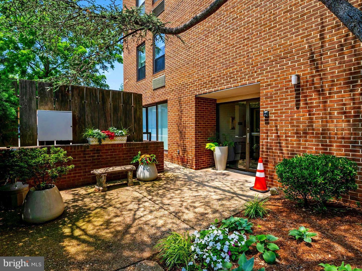 Property Photo:  316 Burnside Street 101  MD 21403 