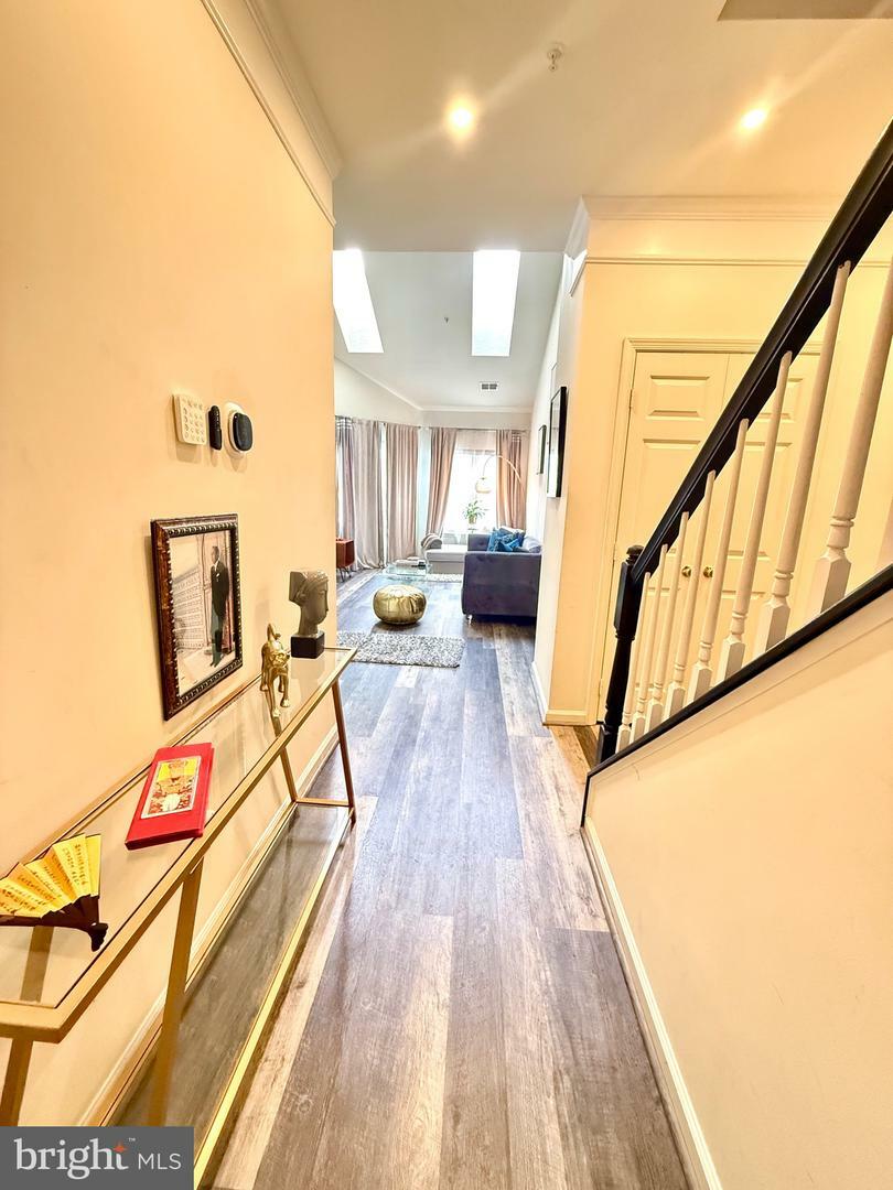 Property Photo: 6541 Grange Lane 401 VA 22315