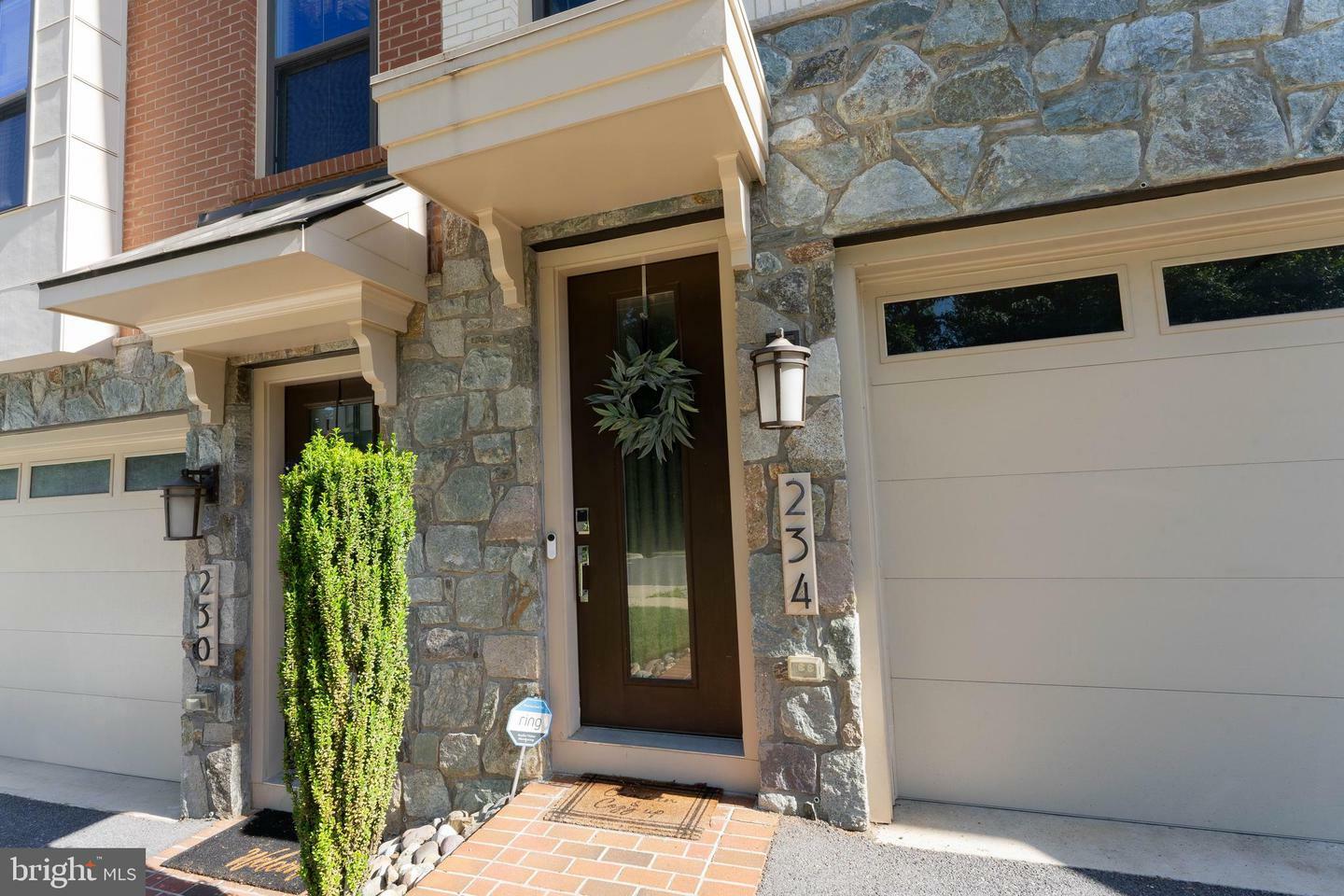 Property Photo: 234 Caulfield Lane MD 20878