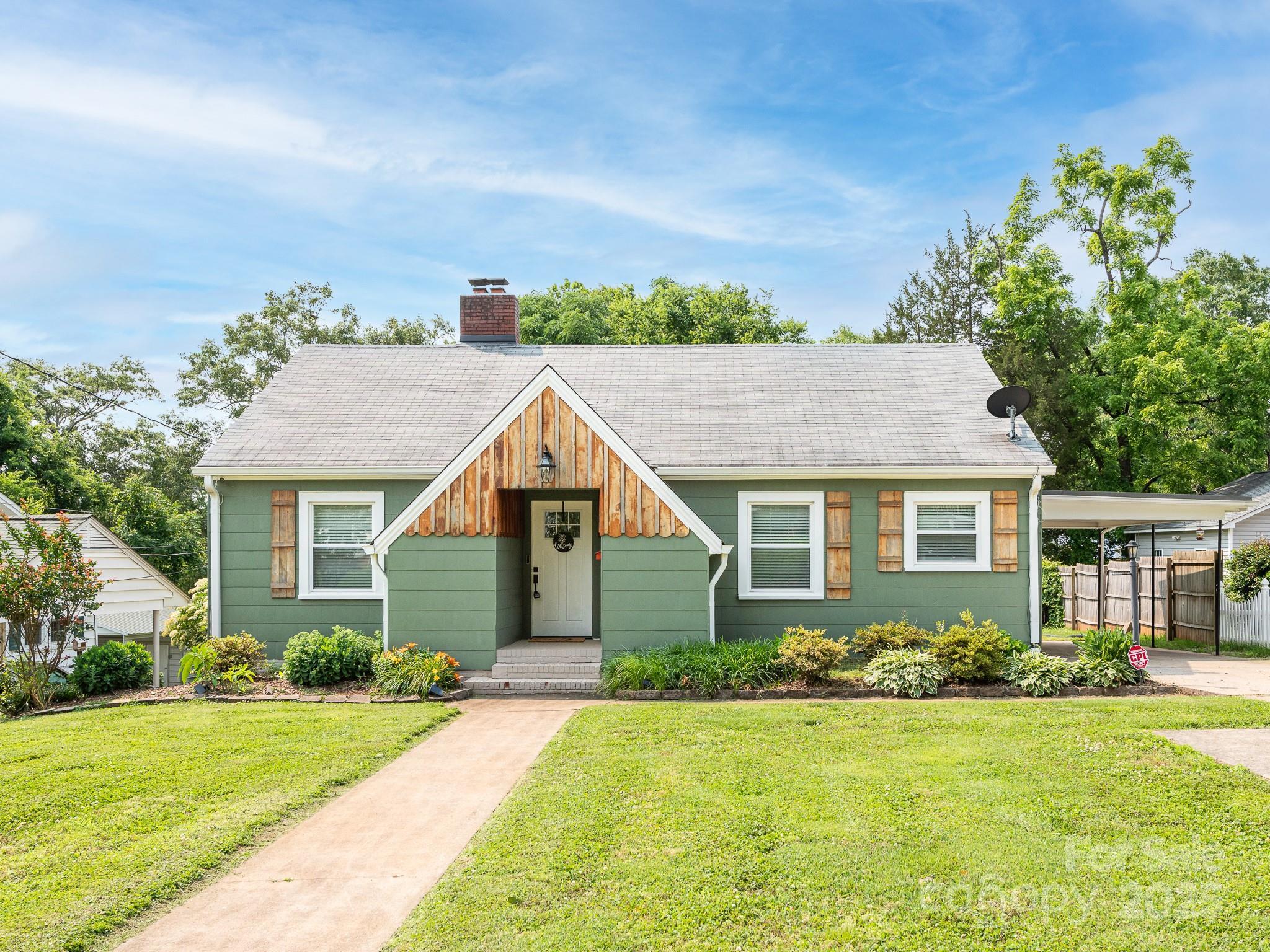 Property Photo: 175 Pine Street NC 28139