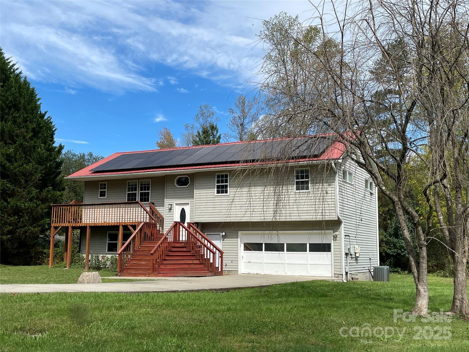 Property Photo: 14 Spring Lake Drive NC 28732