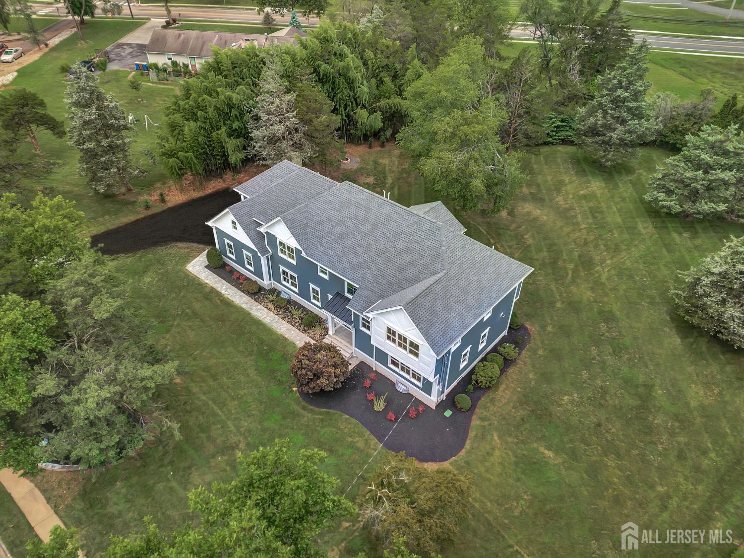 Property Photo: