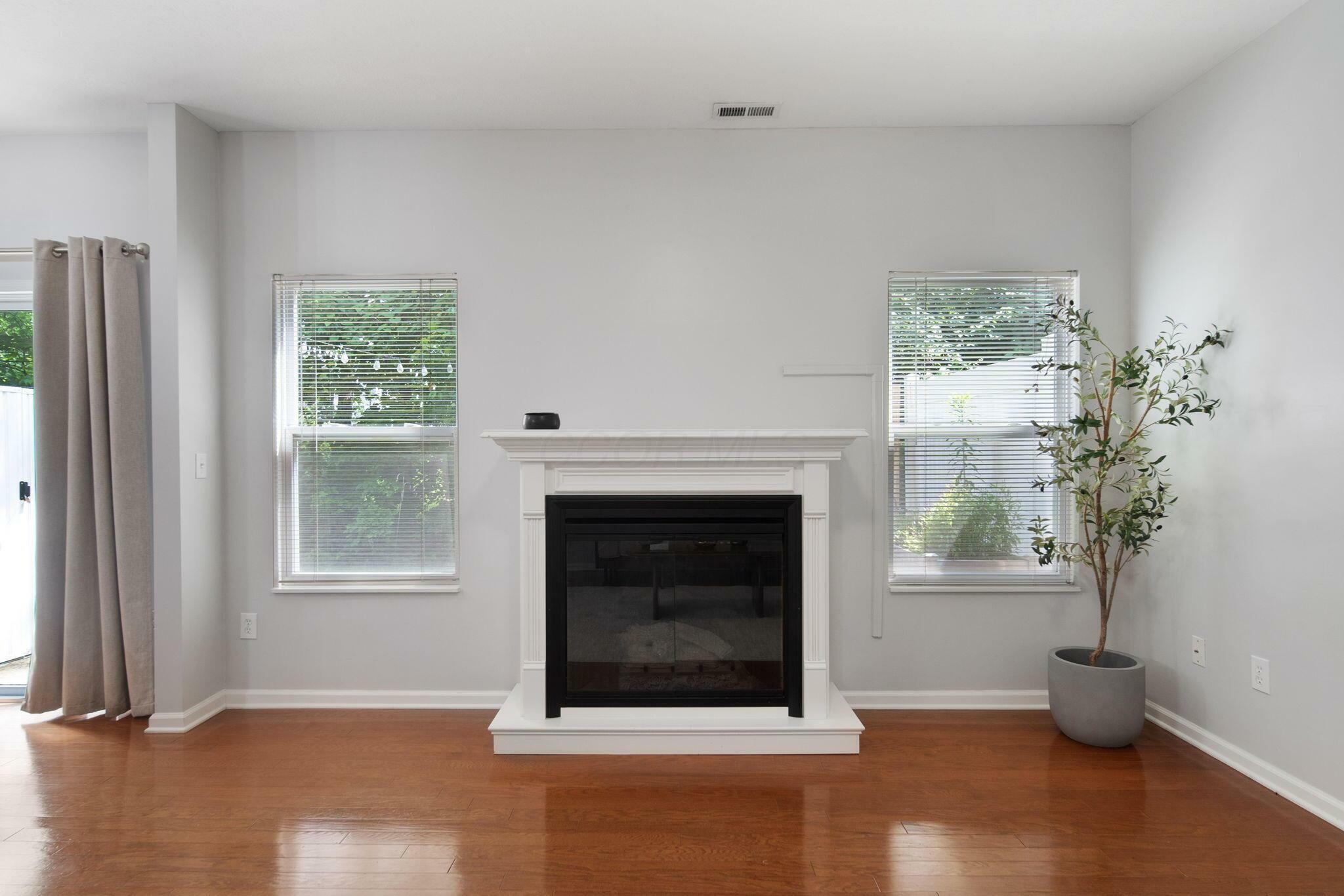 Property Photo: 5548 Brassie Circle OH 43081