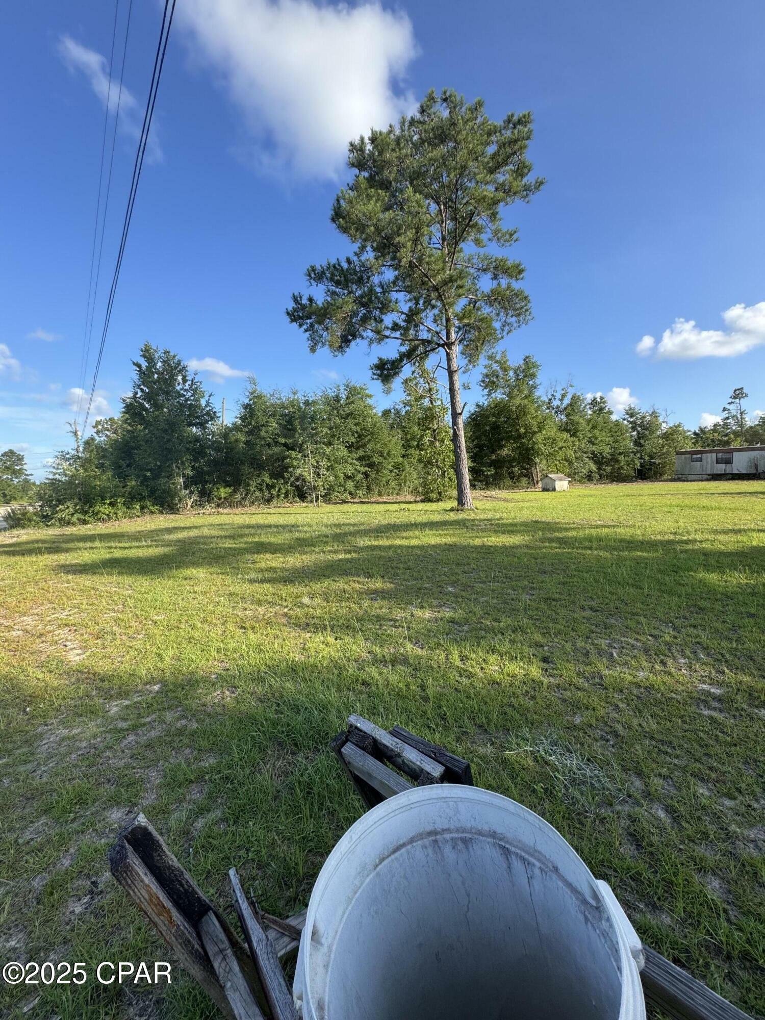 Property Photo: 7214 Roadrunner Street FL 32466
