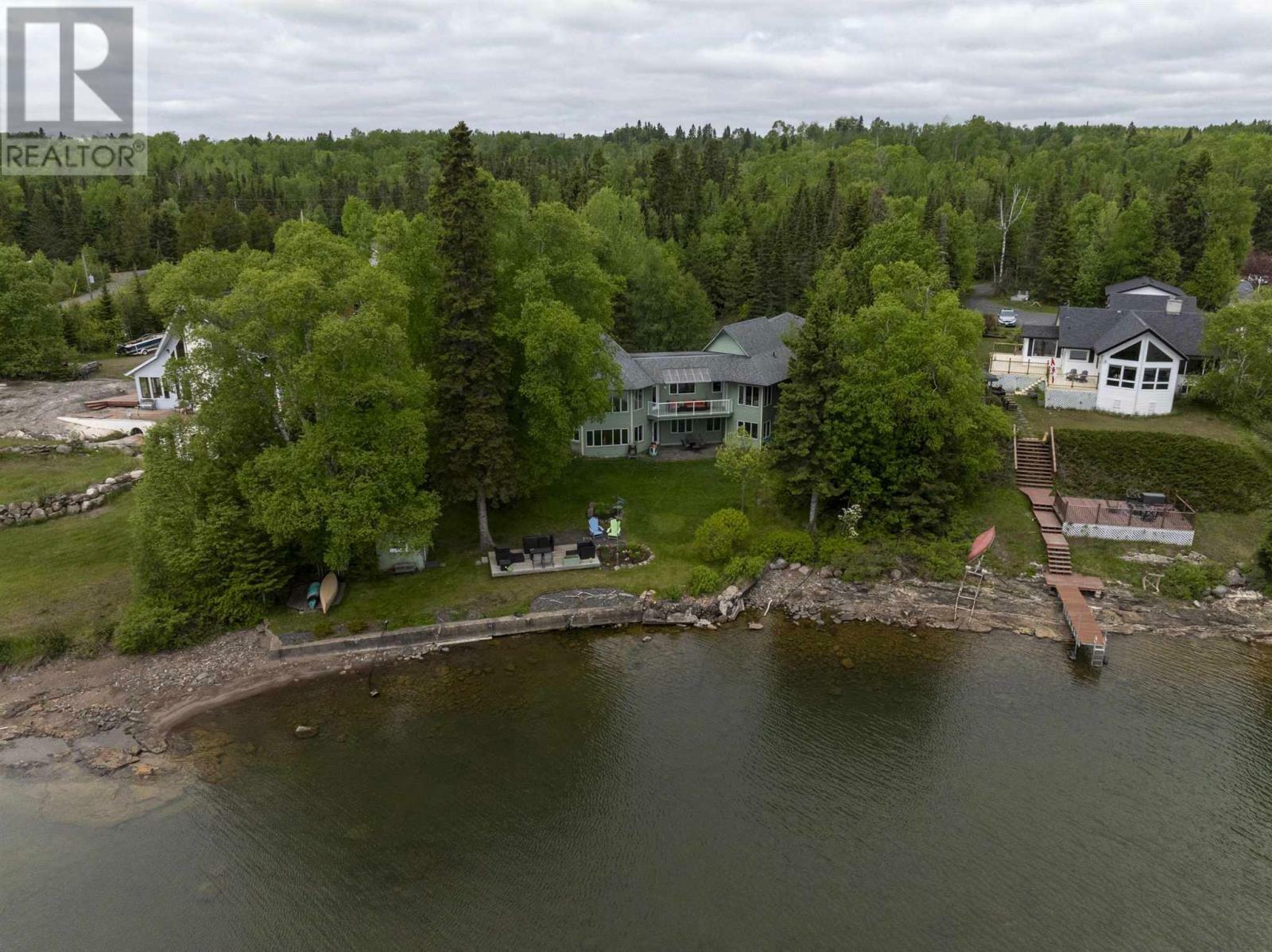 Property Photo: 1625 Coral Bay Dr ON P7A 0G4