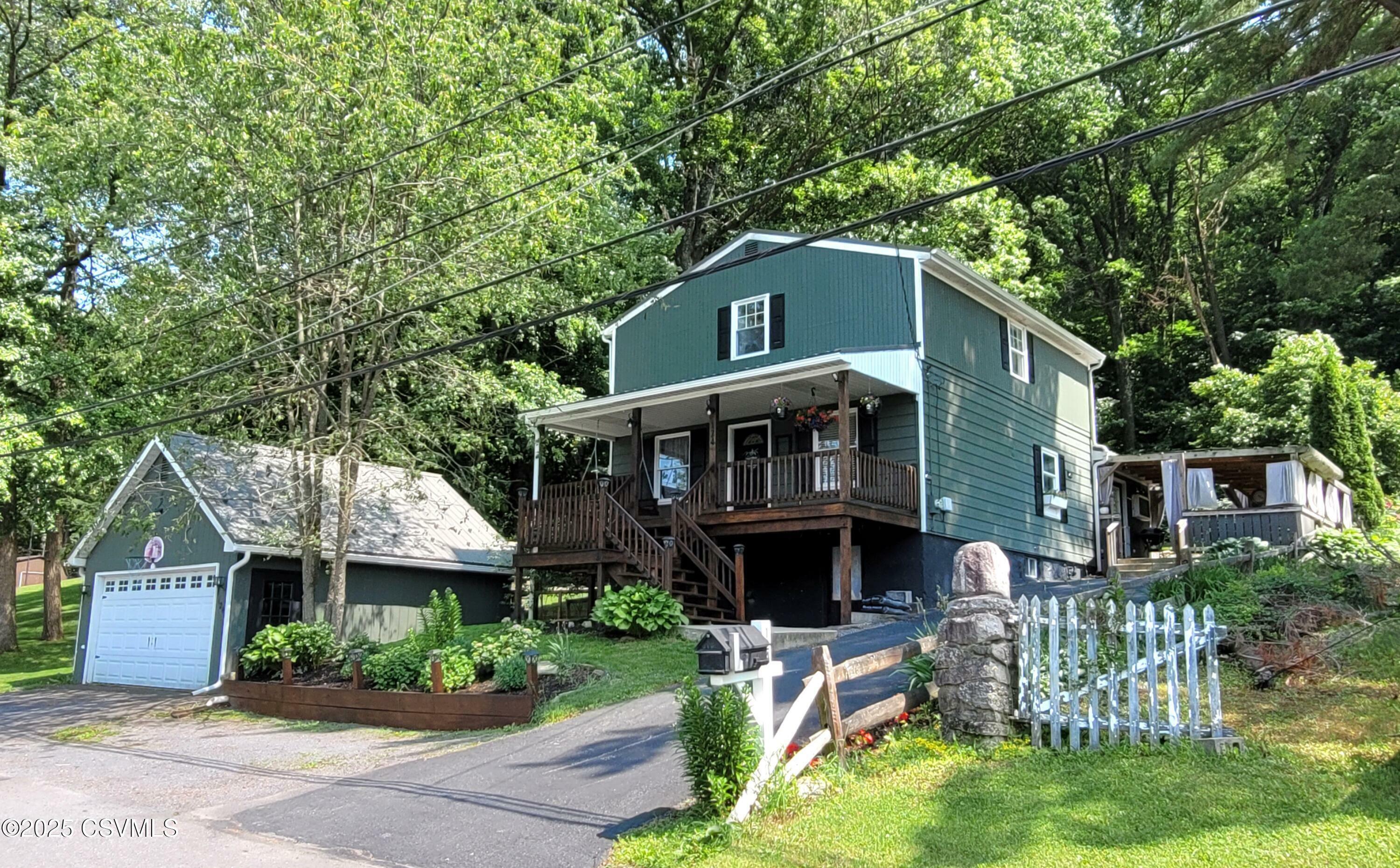 Property Photo: 124 E Coal Street PA 17881