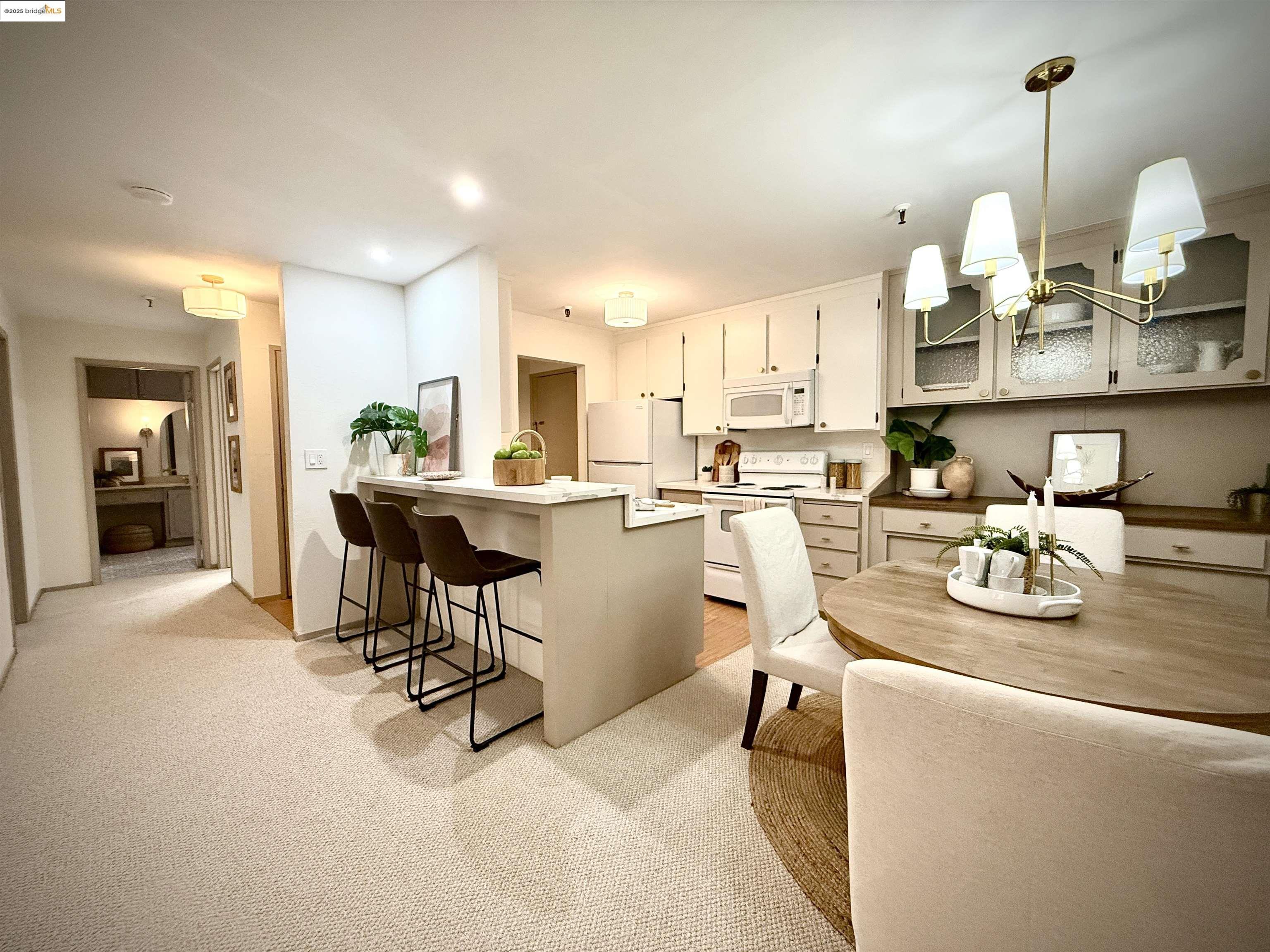 Property Photo:  1830 Lakeshore Ave 306  CA 94606 