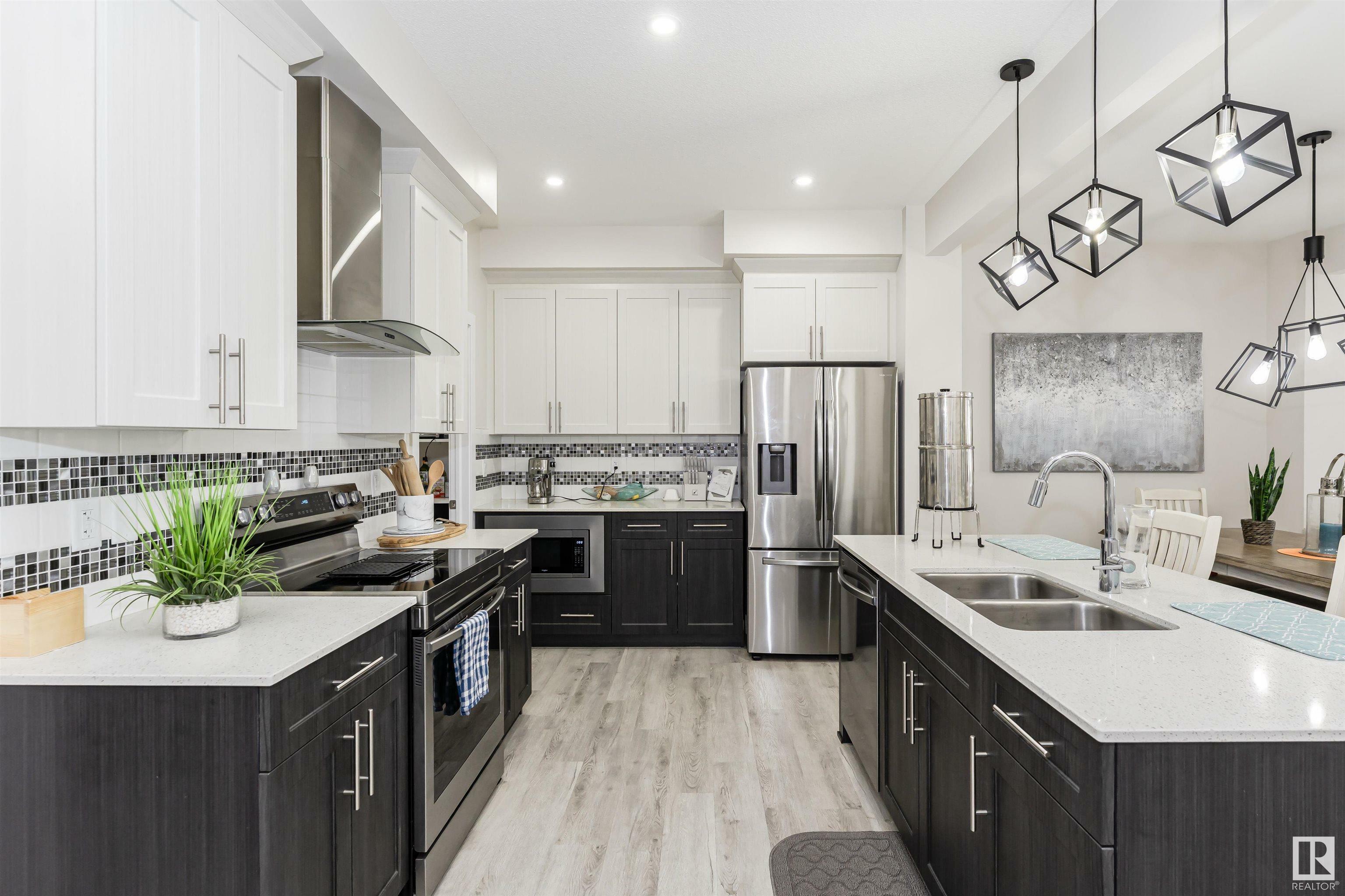 2023 157 Street SW  Edmonton AB T6W 5E3 photo