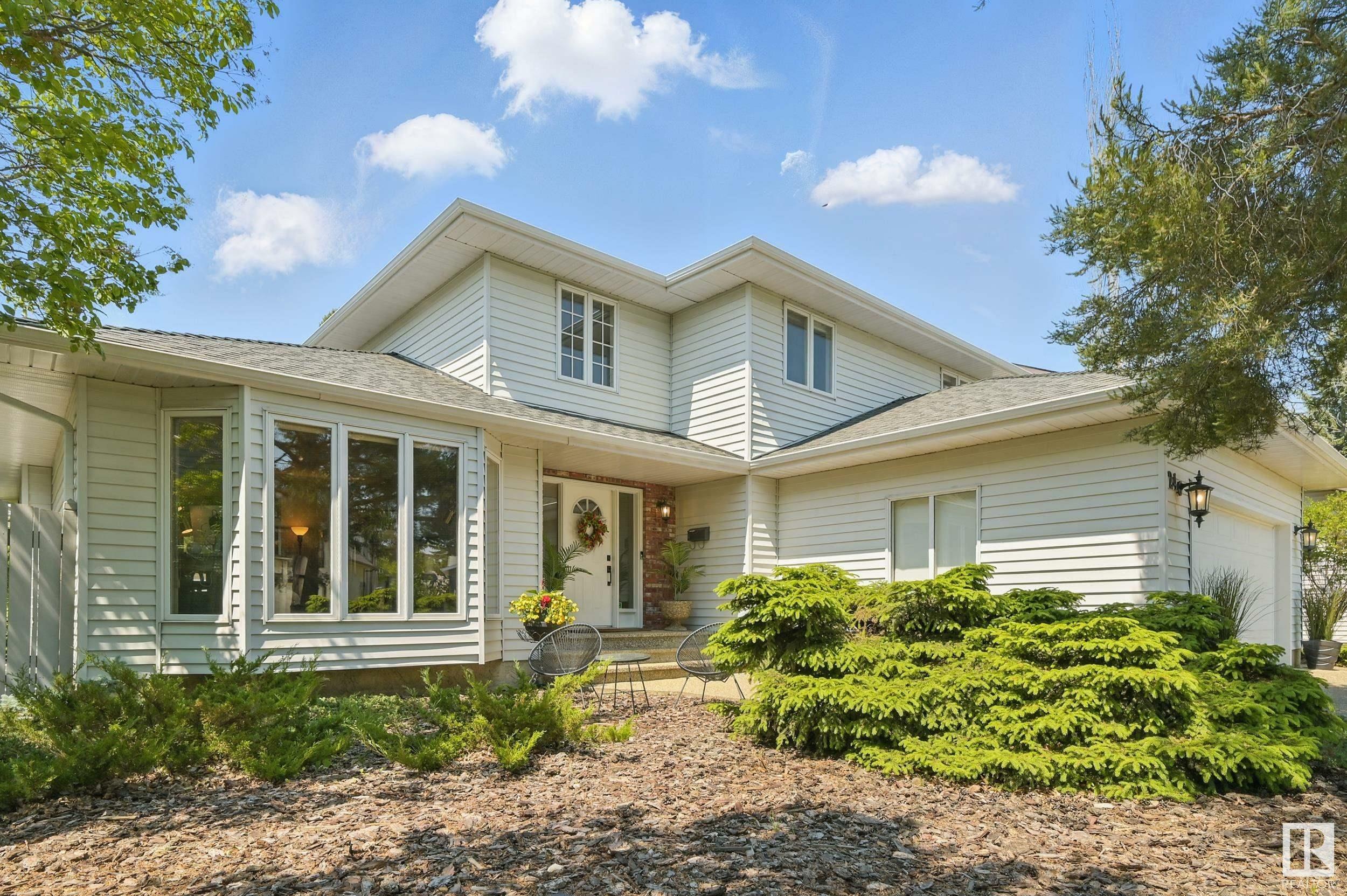 Property Photo: 24 Blue Quill Crescent NW AB T6J 6C2