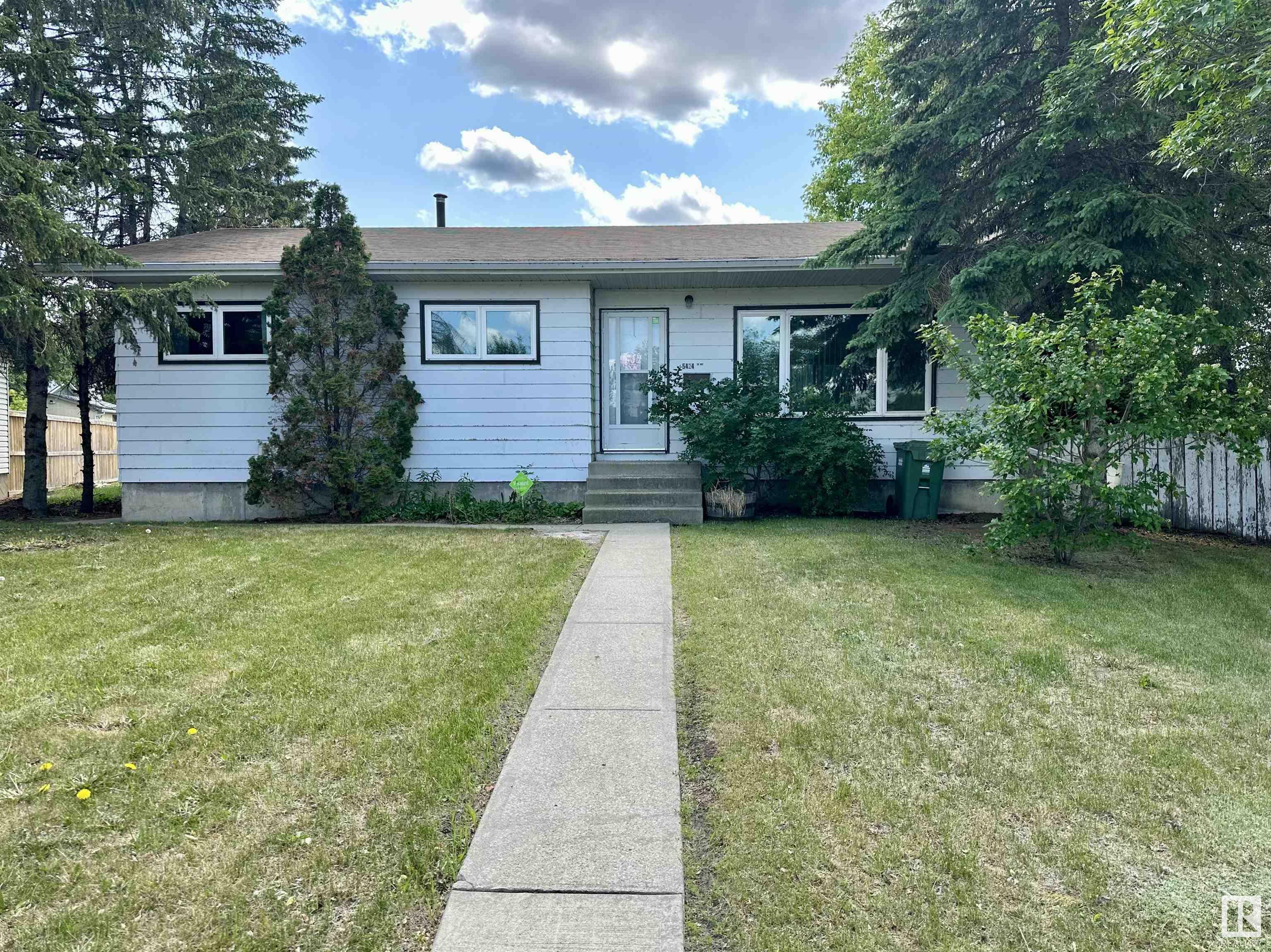 Property Photo: 5424 52 Avenue AB T9N 2A1